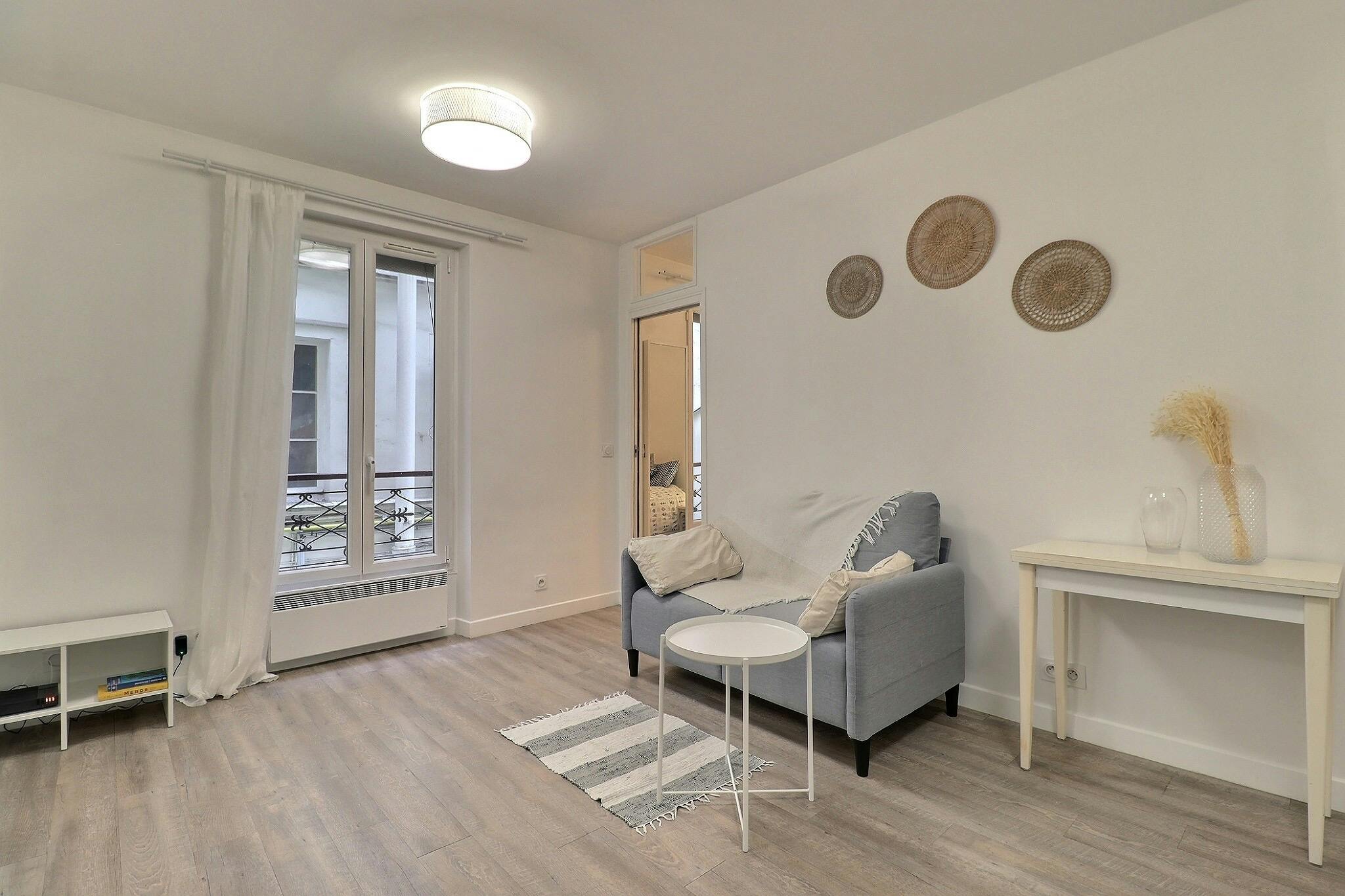 Rue du Delta, Paris preview