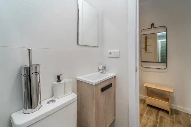 Private room in Calle Democracia, Valladolid (1578829) room image 10