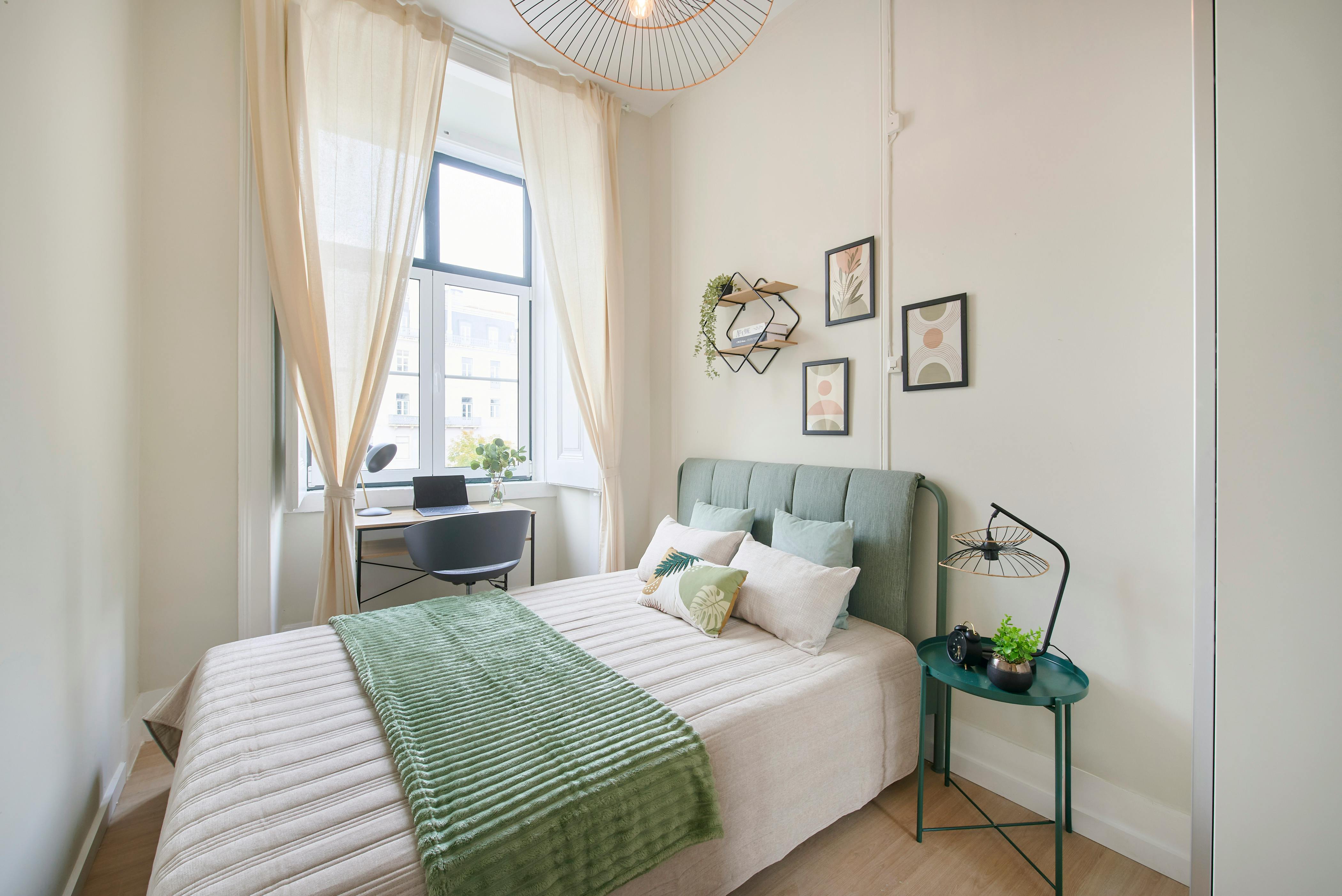 Largo Vitorino Damásio, Lisbon preview