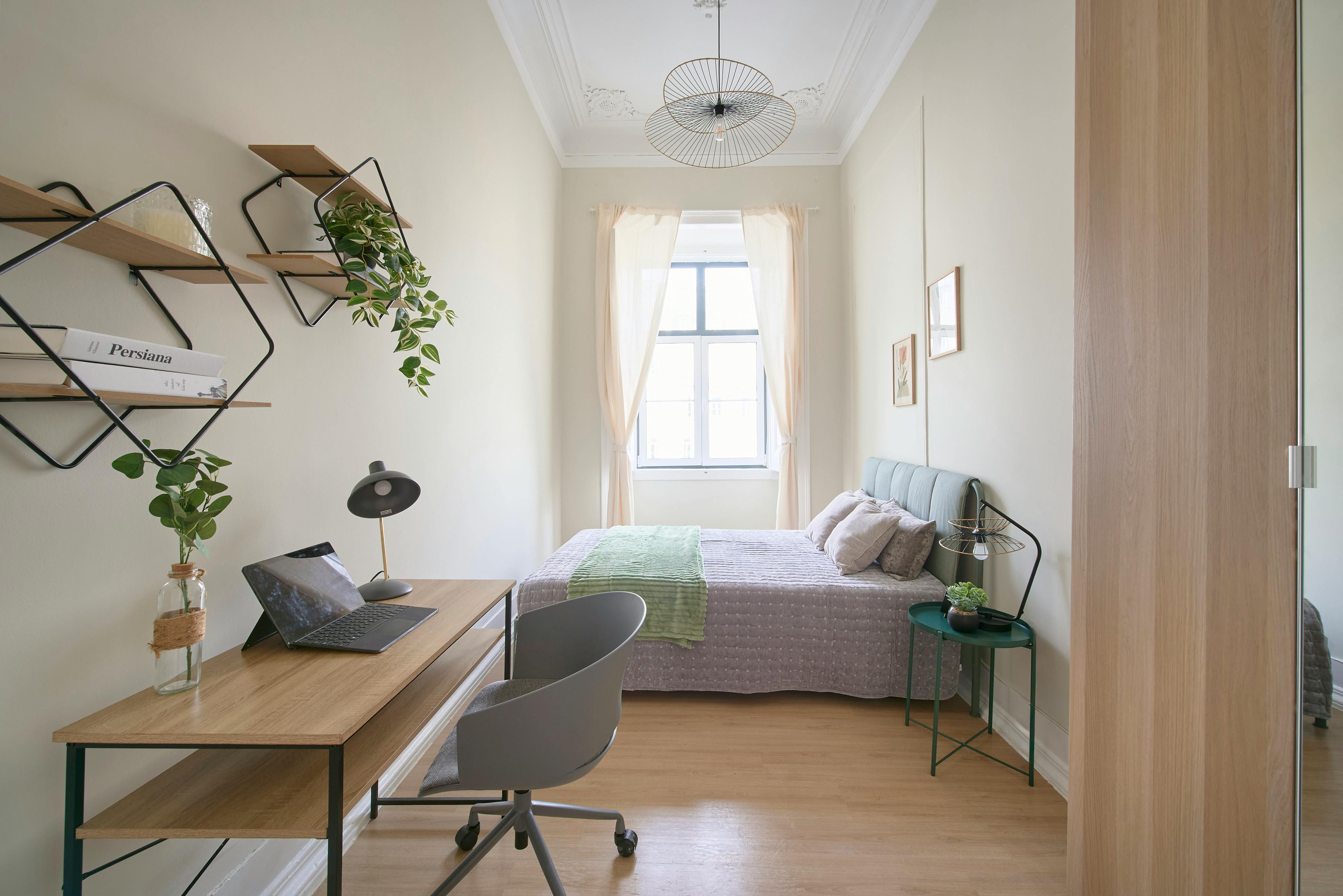 Largo Vitorino Damásio, Lisbon preview