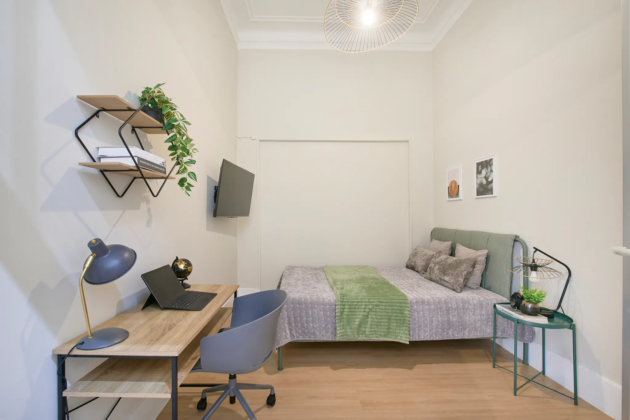 Largo Vitorino Damásio, Lisbon preview