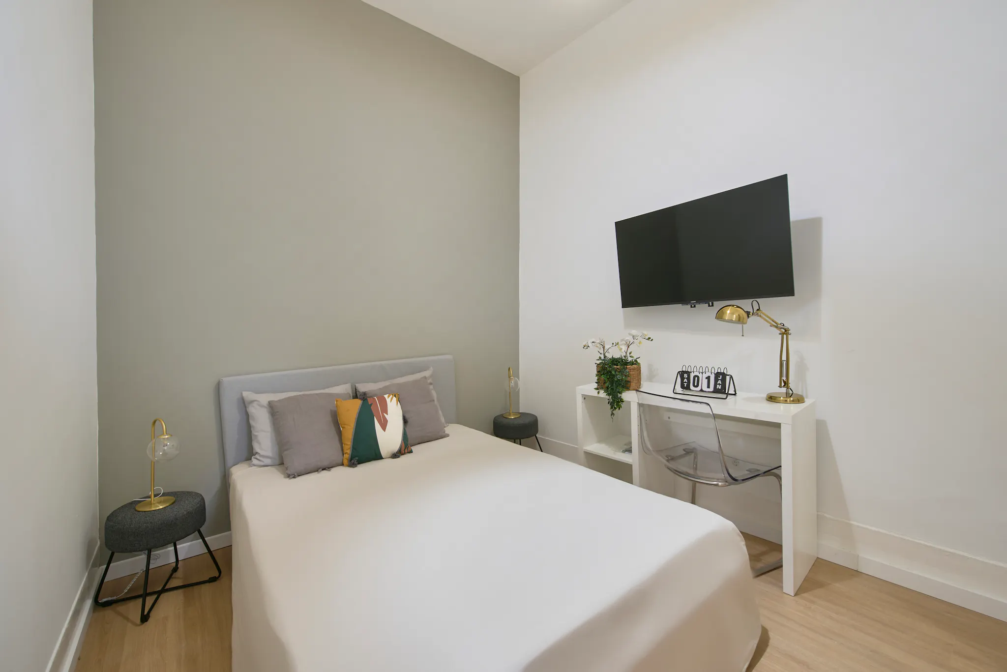 Largo Vitorino Damásio, Lisbon preview