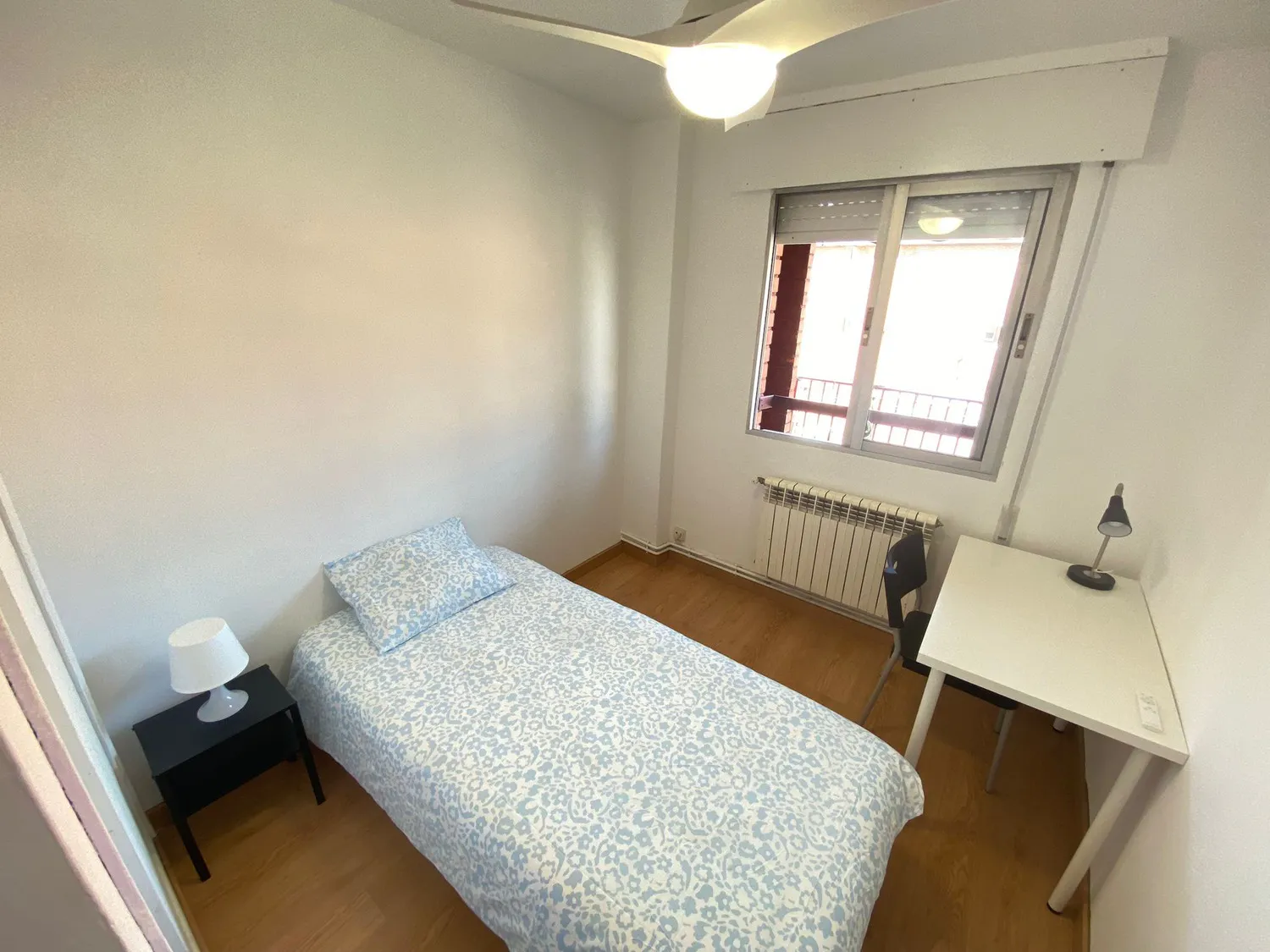 Private room in Calle Pedroches, Madrid (1578922) ROOM 2