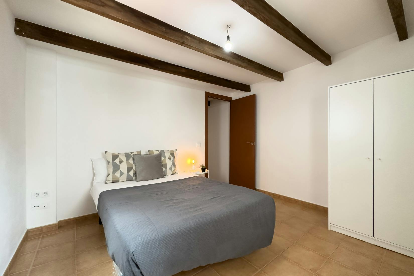 Apartment Barcelona, 1 bed, 14m² — photo 1