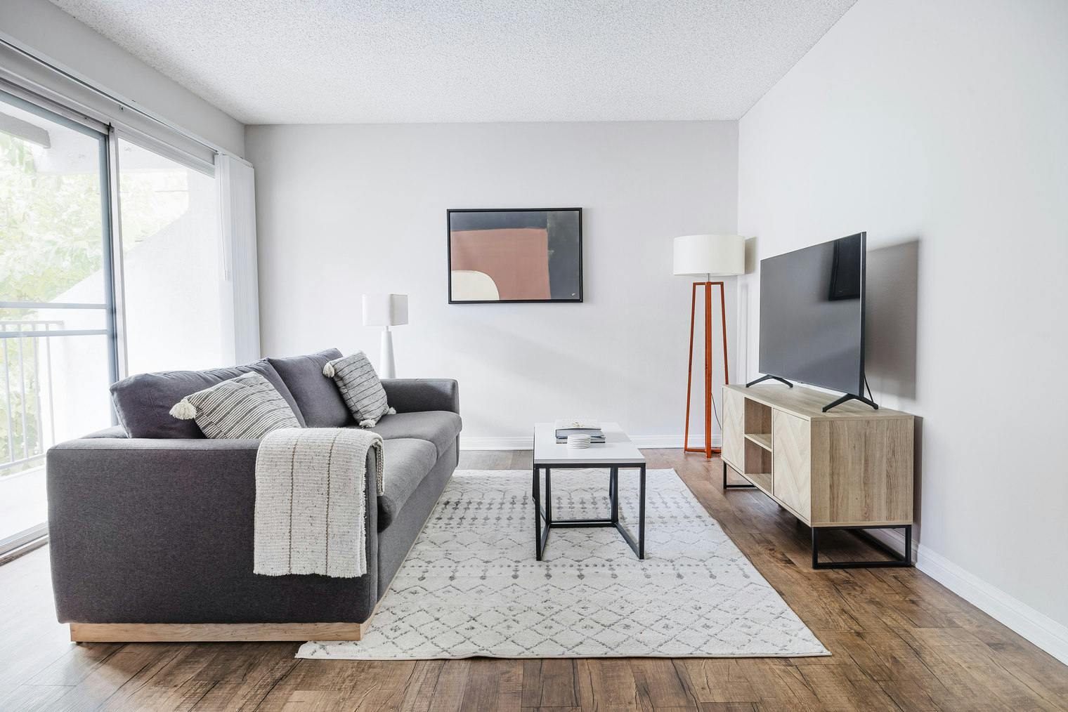 Wohnung zu mieten für $4,278 pro Monat in Los Angeles, Veselich Avenue