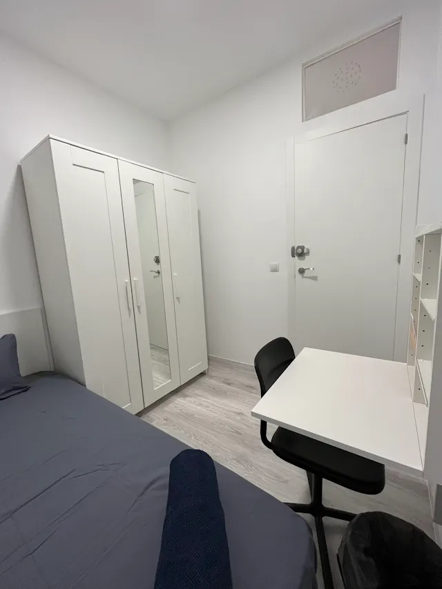 Private room in Carrer de Corretger, Barcelona (1579051) room image 2