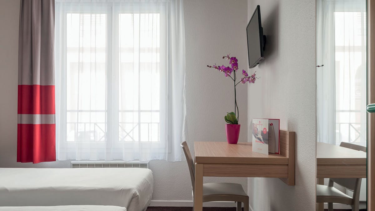 Studio for rent for €1,620 per month in Lyon, Rue de l'Abondance