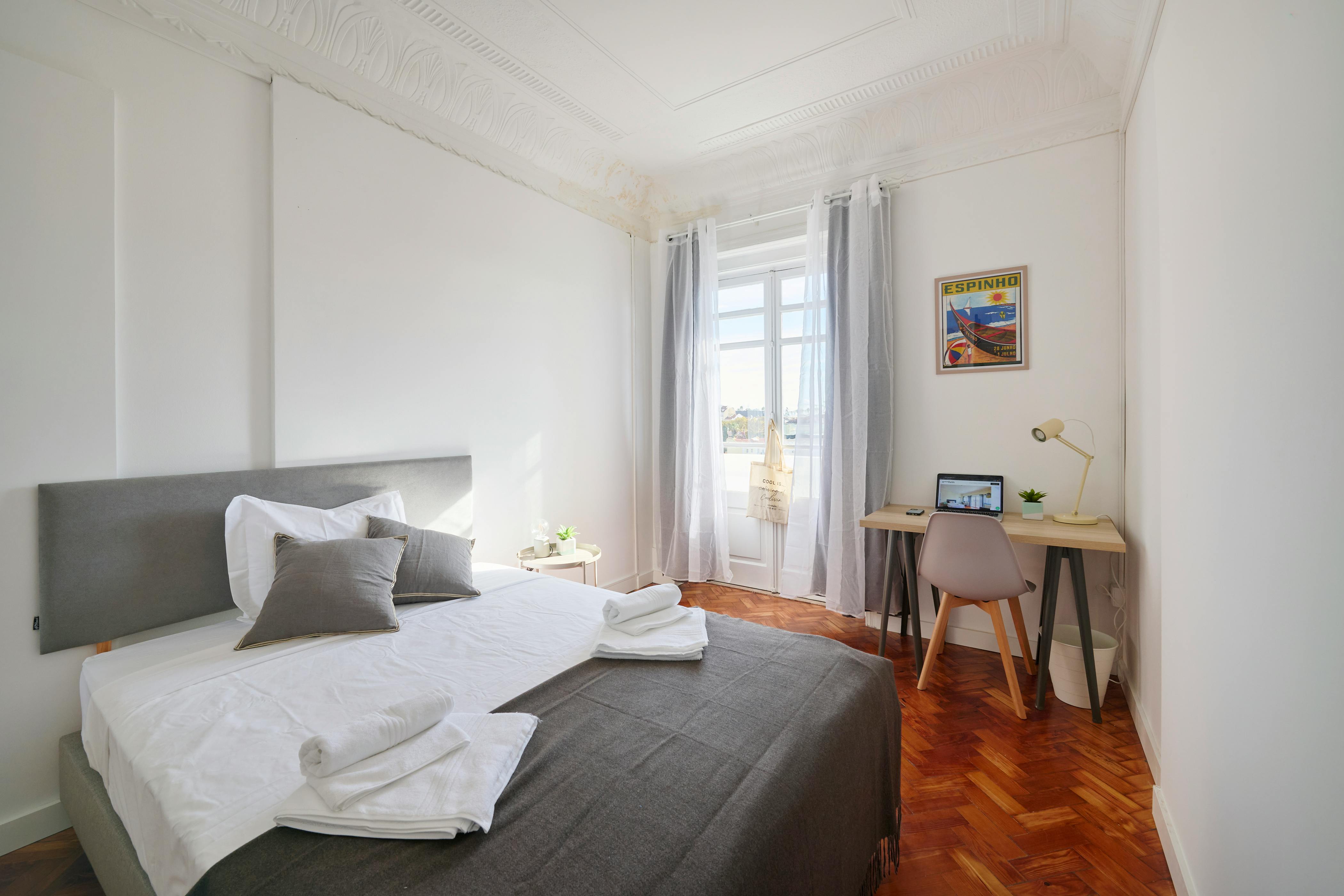 Avenida Álvares Cabral, Lisbon preview