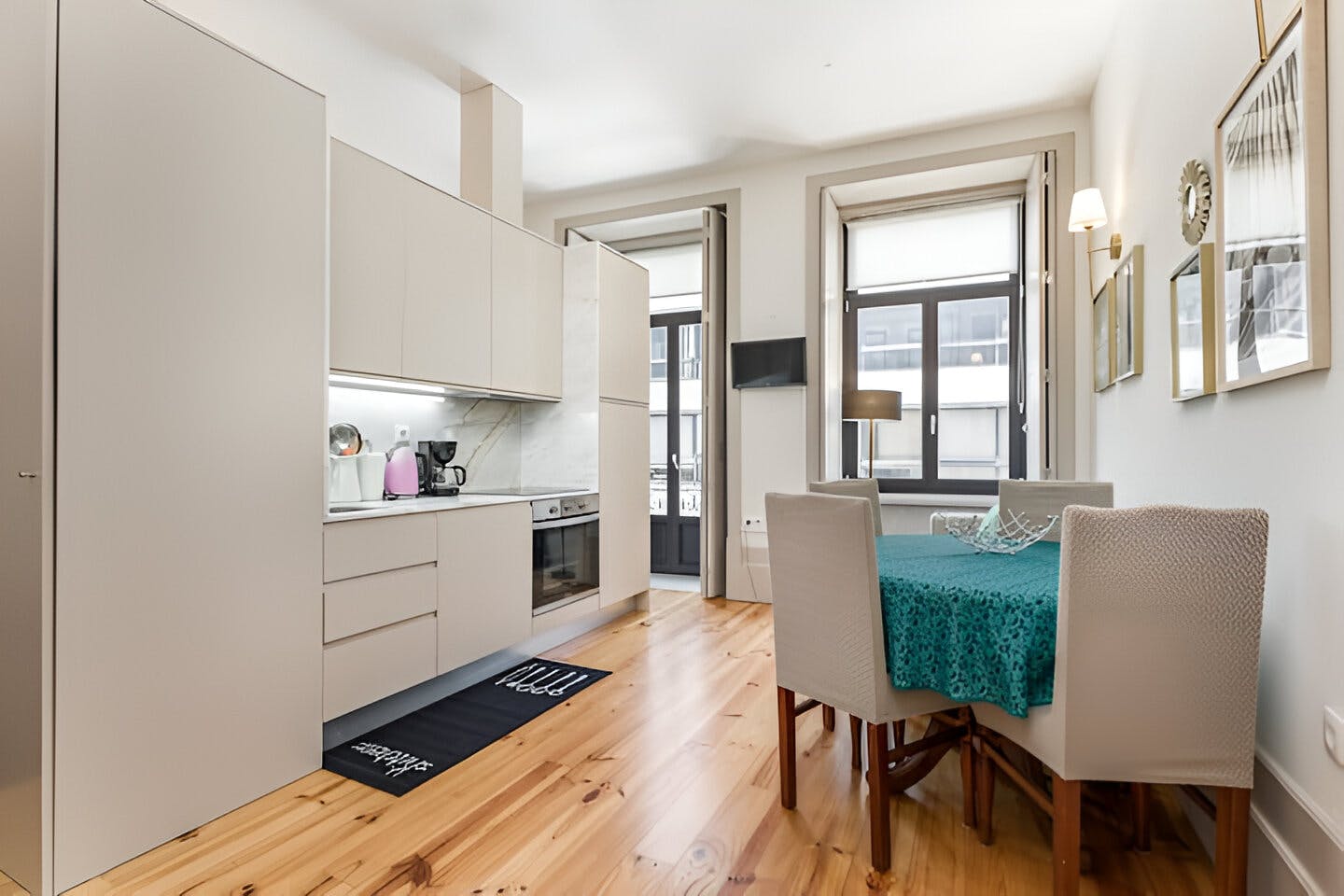 Rua de Dom João IV, Porto preview