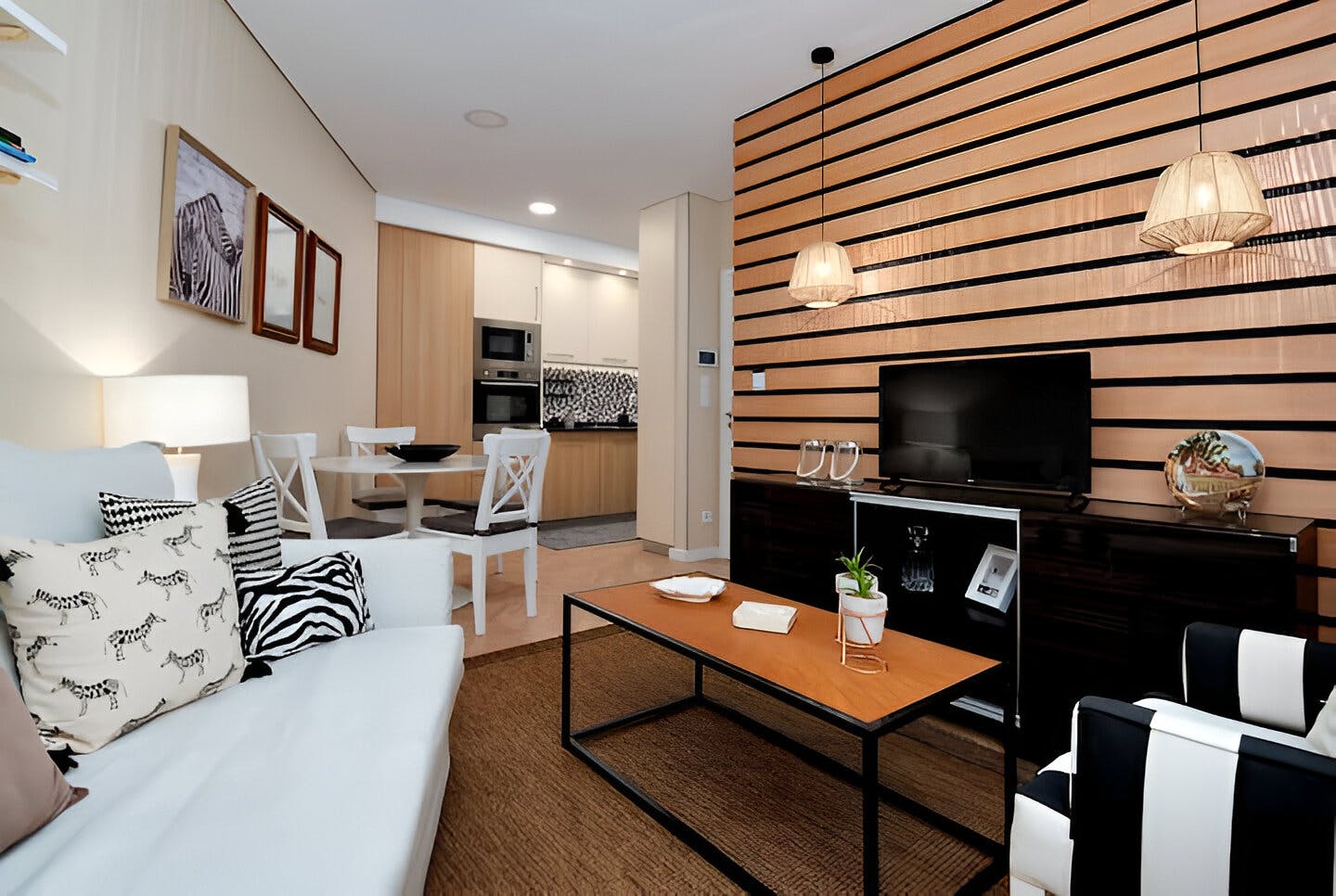 Apartment for rent for €1,500 per month in Vila Nova de Gaia, Rua de Telheira