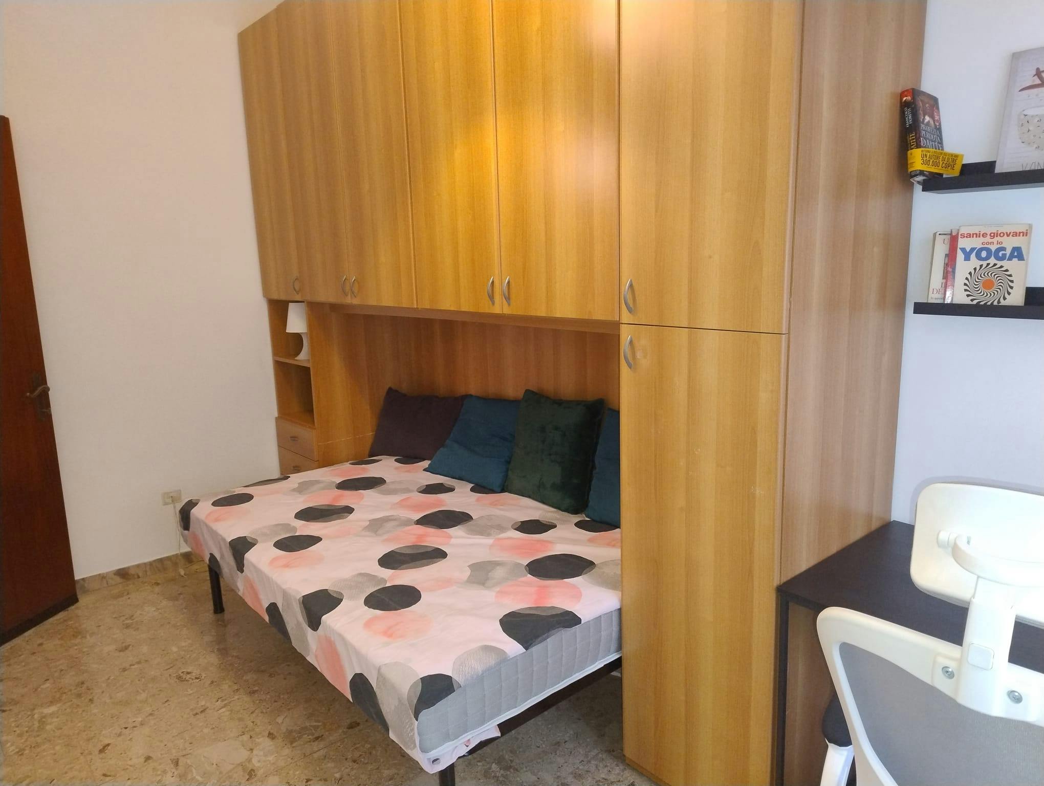 Private room for rent for €500 per month in Vicenza, Via Gaetano Giardino