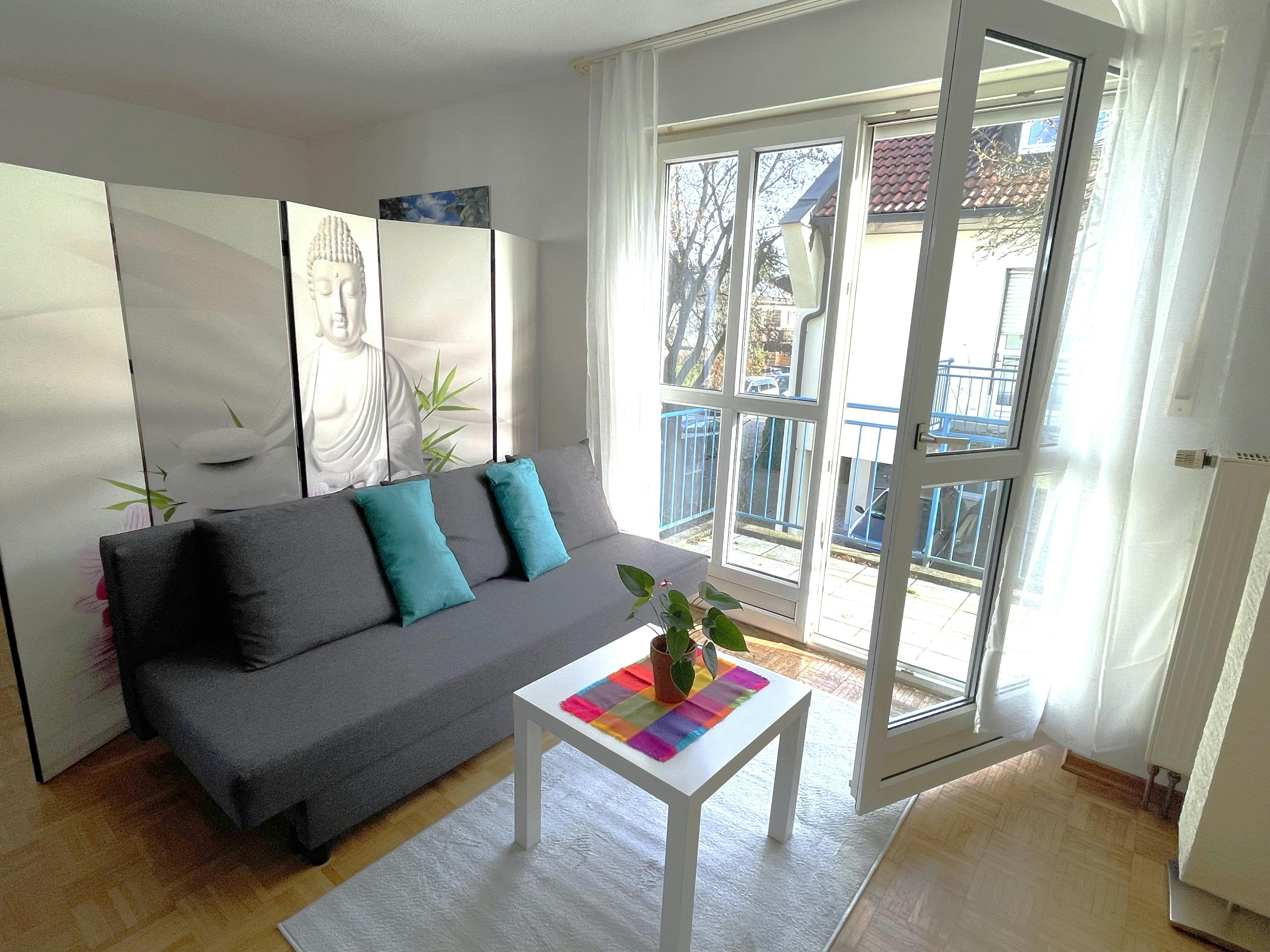 Studio for rent for €1,470 per month in Munich, Schneeglöckchenstraße