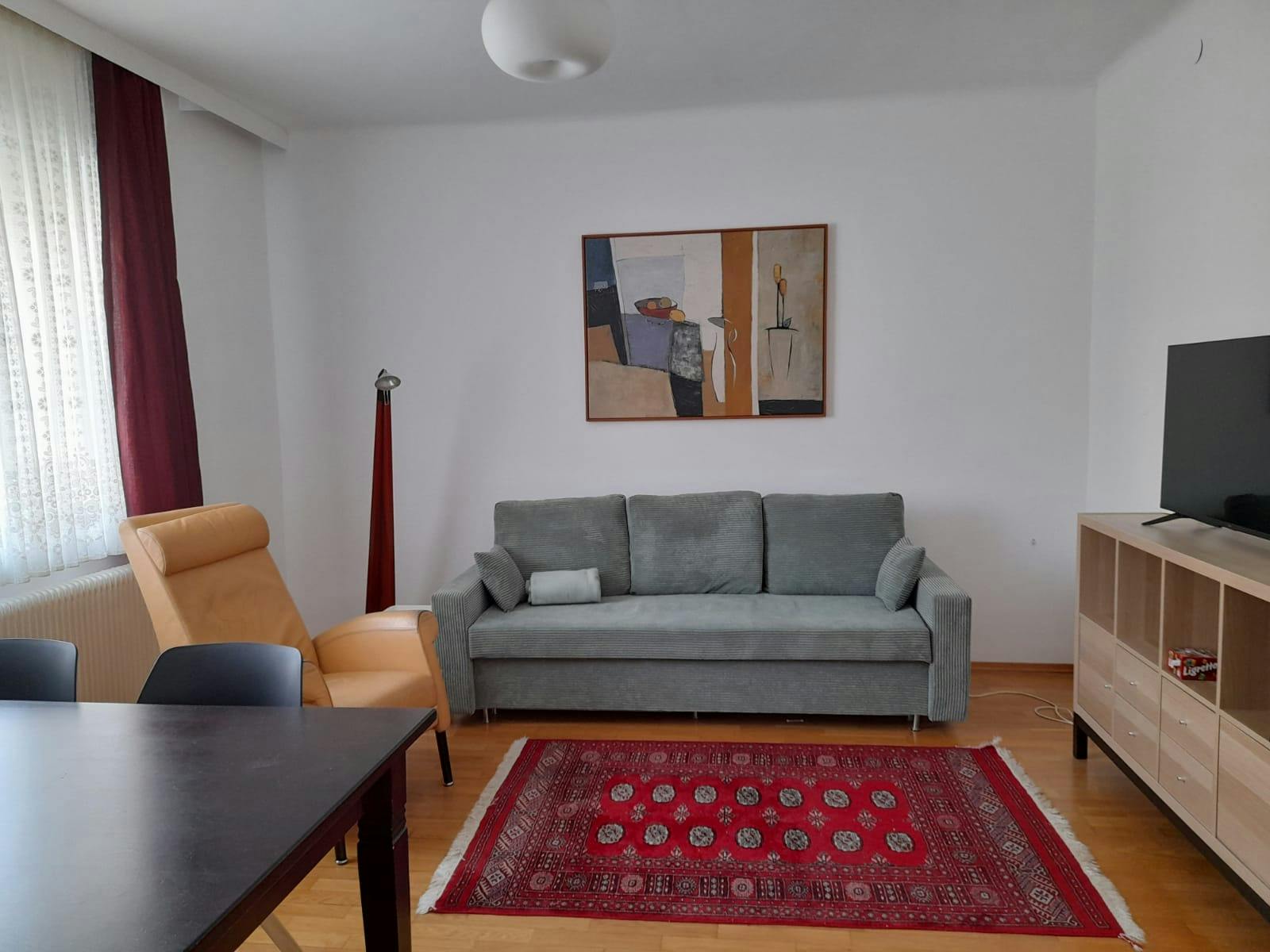 House for rent for €1,100 per month in Mistelbach, Goethegasse