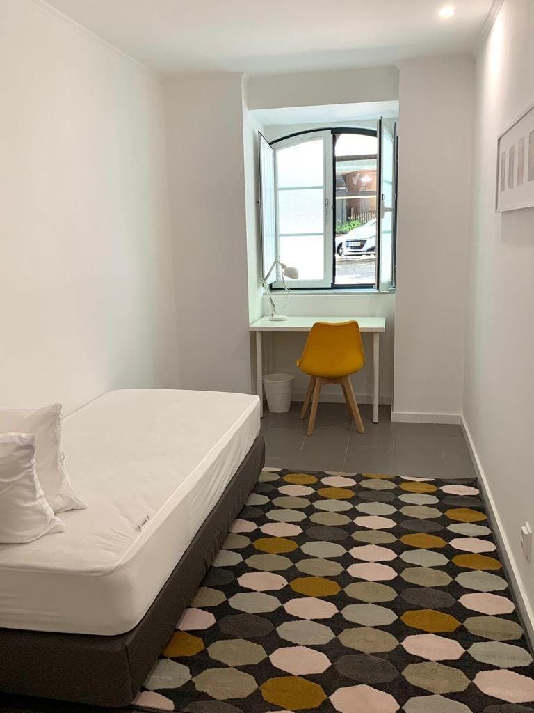 Avenida Elias Garcia, Lisbon preview