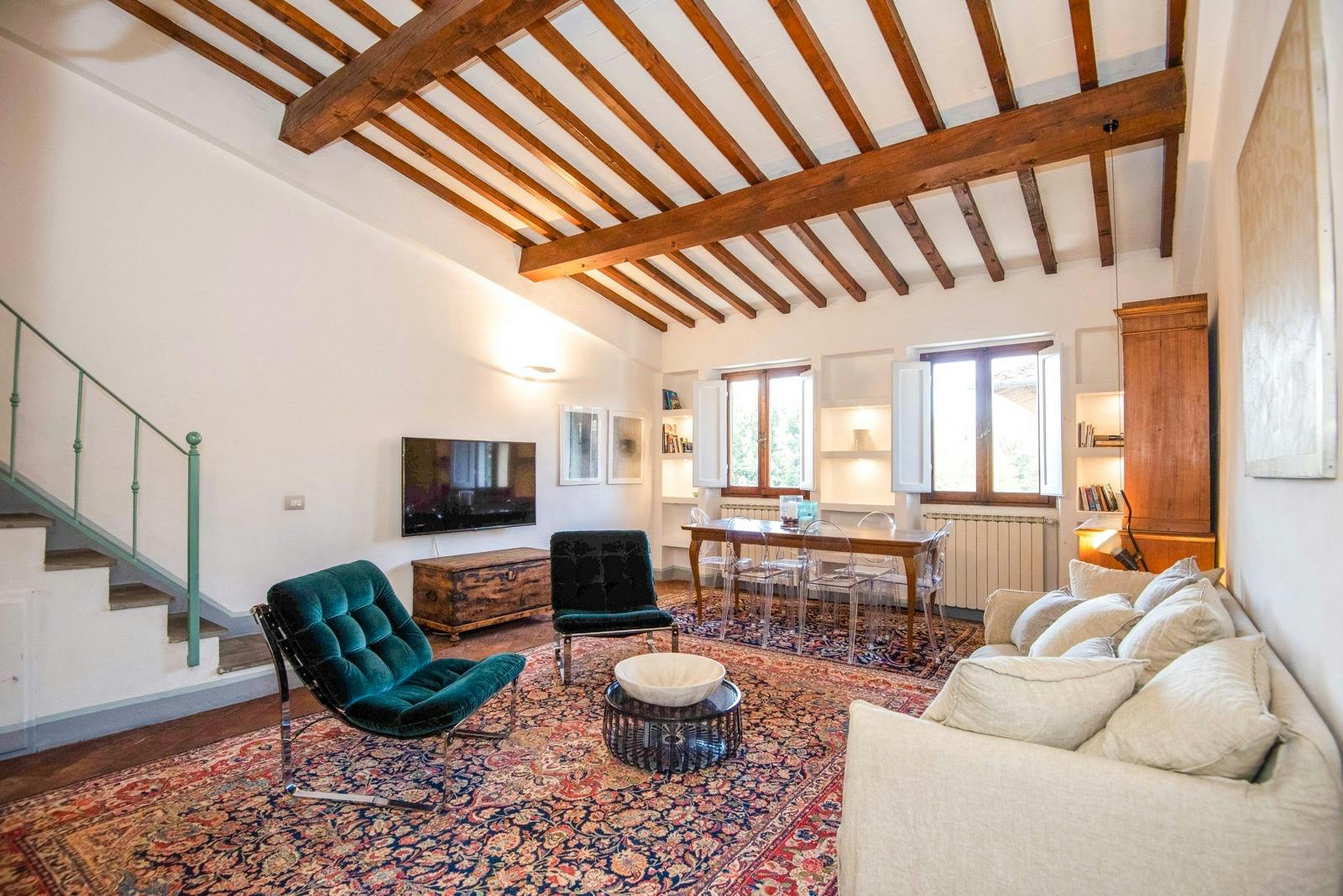 Apartment for rent for €2,300 per month in Florence, Borgo Allegri
