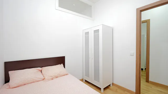 Private room in Carrer de Ferlandina, Barcelona (1579816) room image 2
