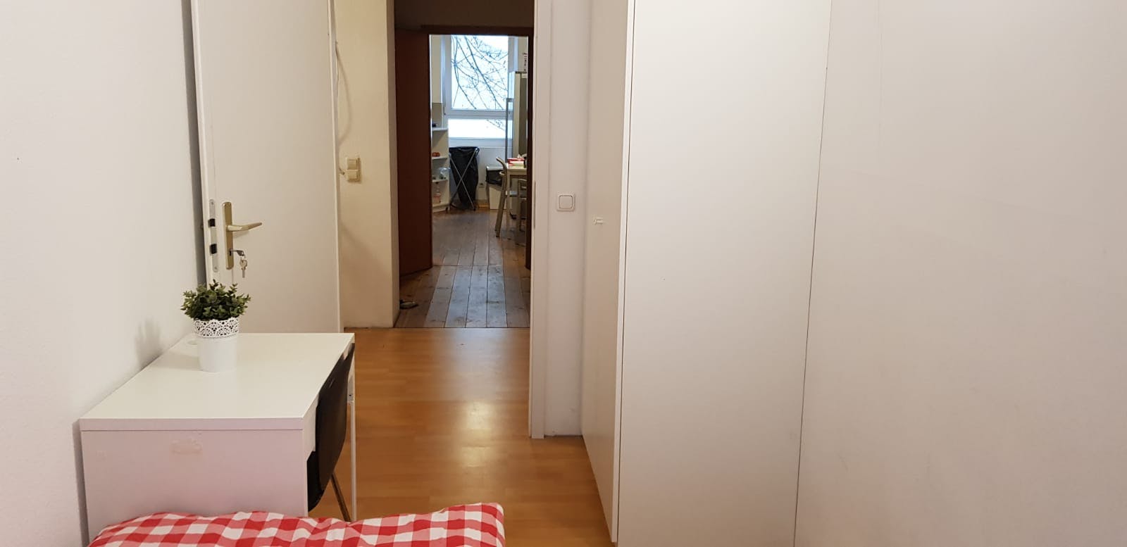 Apartment Berlin, 1 bed, 10m² — photo 2