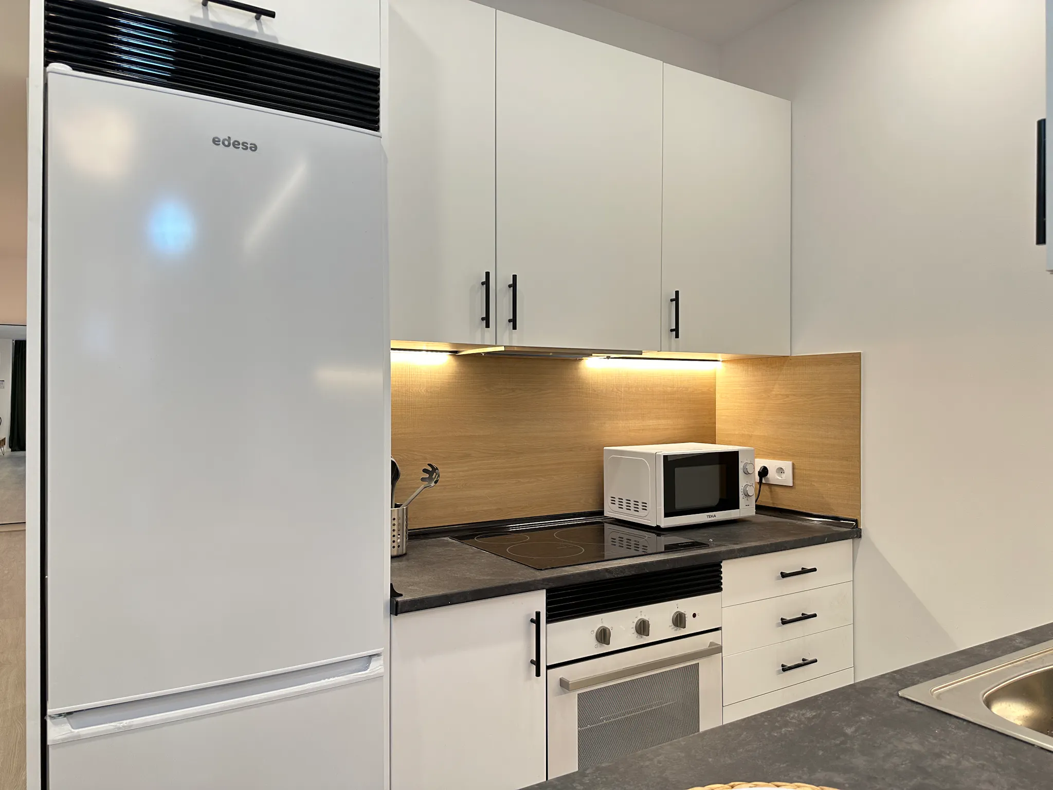 1-Bedroom Apartment in Calle Alverja, Madrid (1580006) COMMON_AREA 4