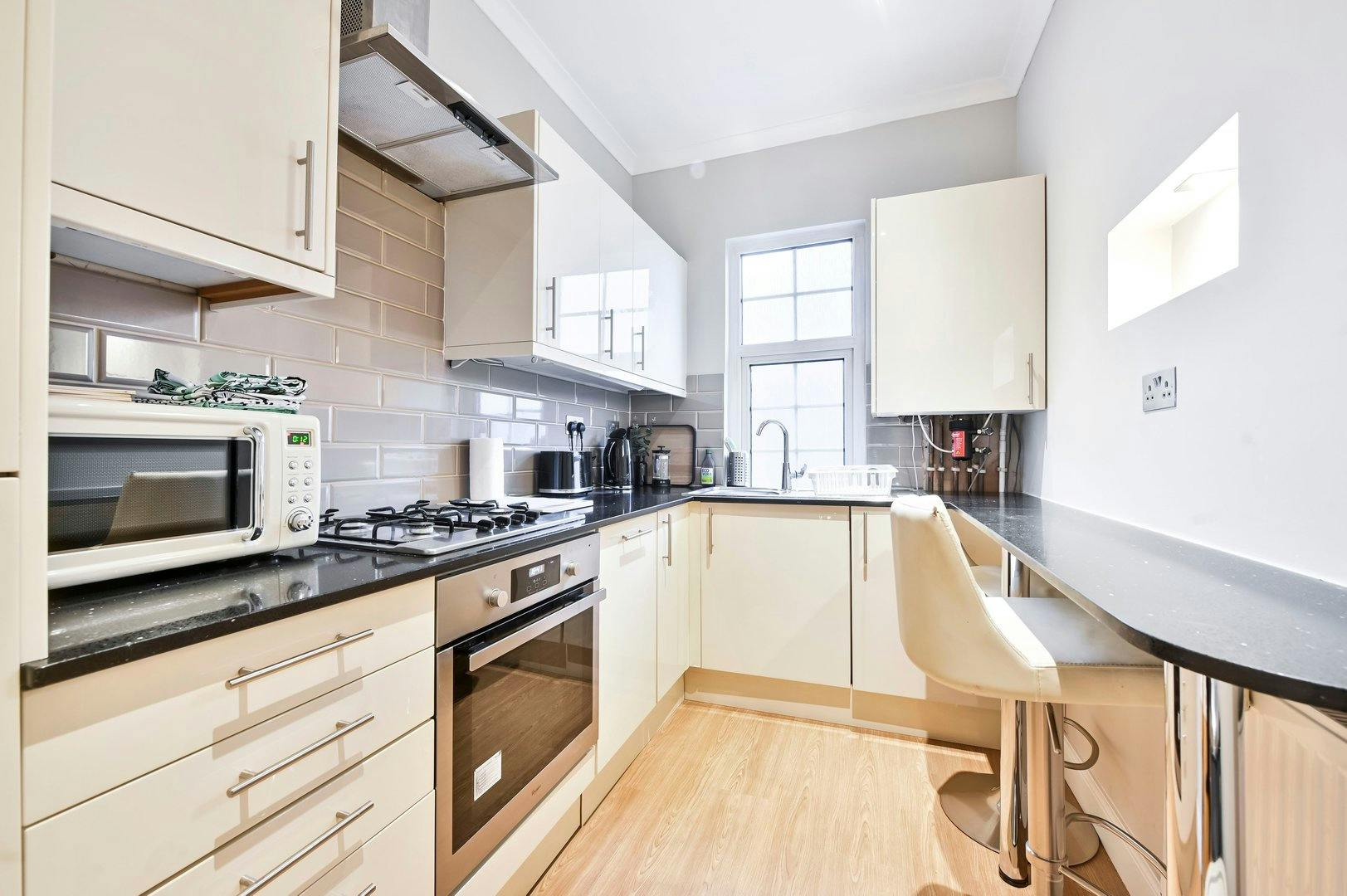 Apartment London, 2 beds — photo 1