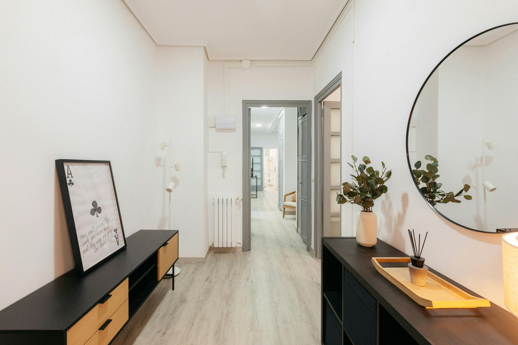 Apartment Valencia, 1 bed, 10m² — photo 1