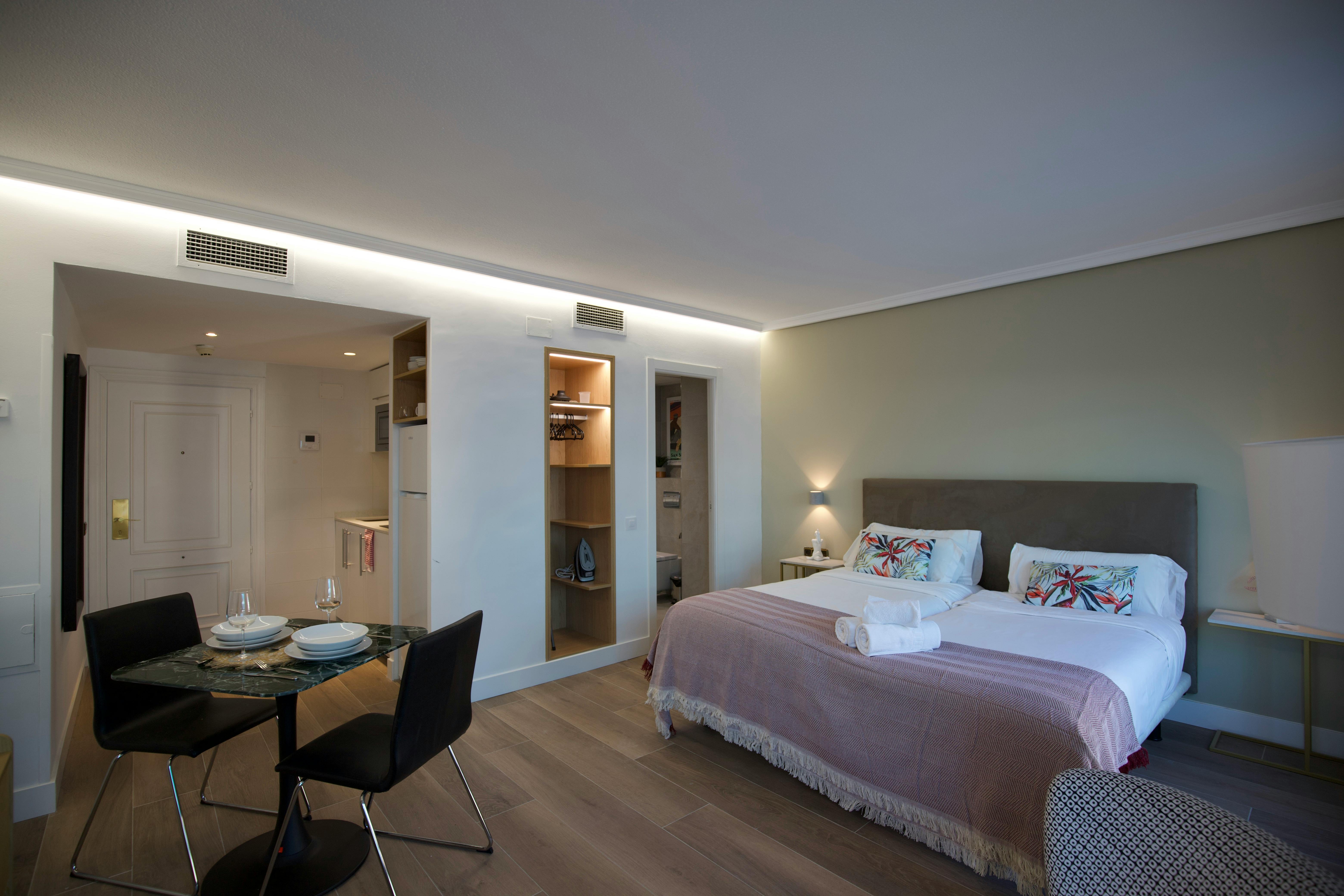 Calle de Leganitos, Madrid preview