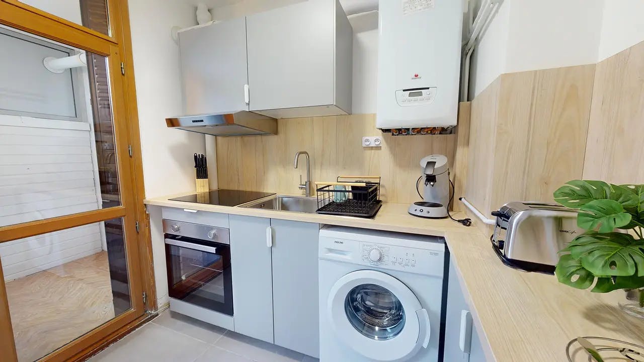 Apartment Oullins-Pierre-Bénite, 1 bed — photo 19