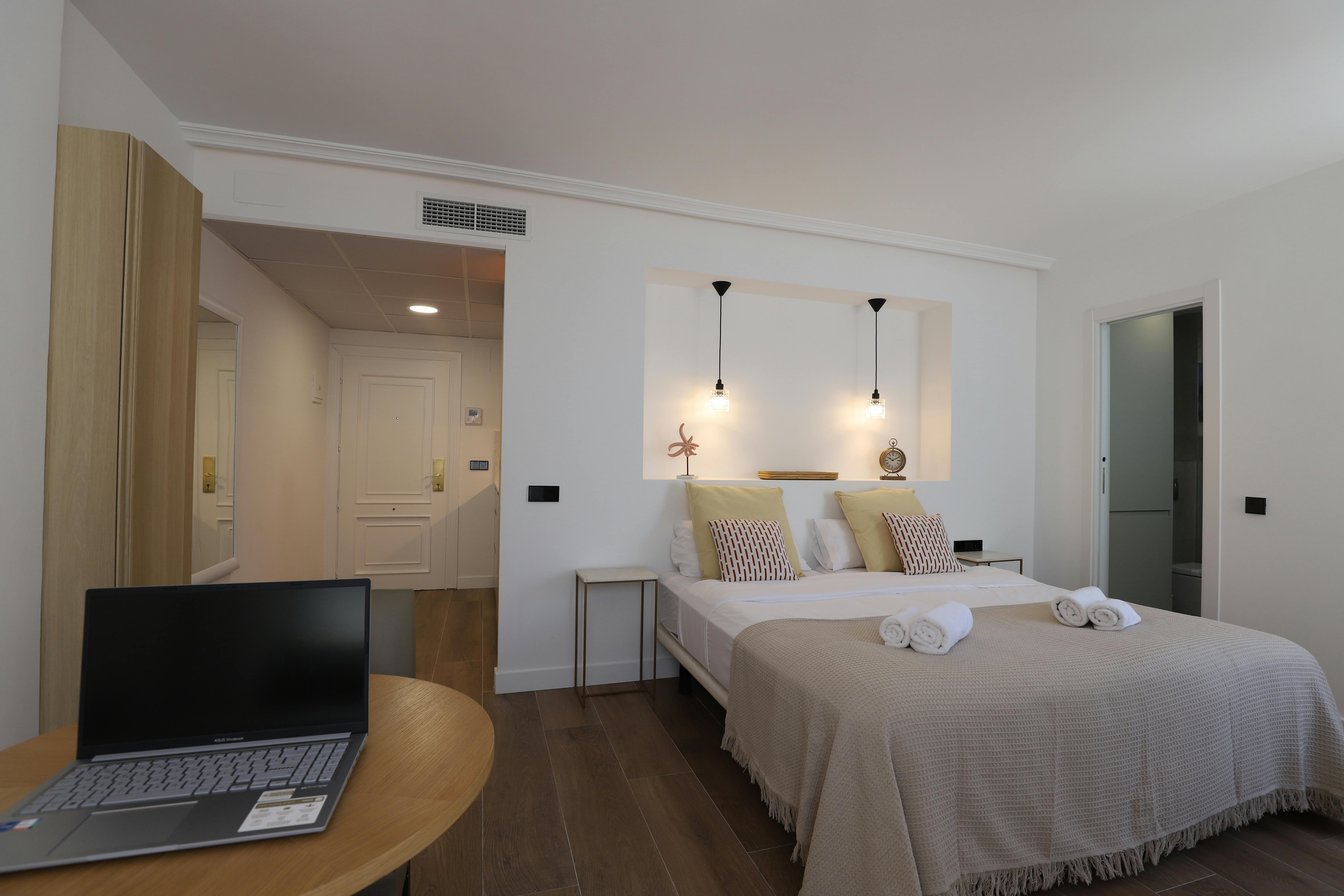 Calle de Leganitos, Madrid preview