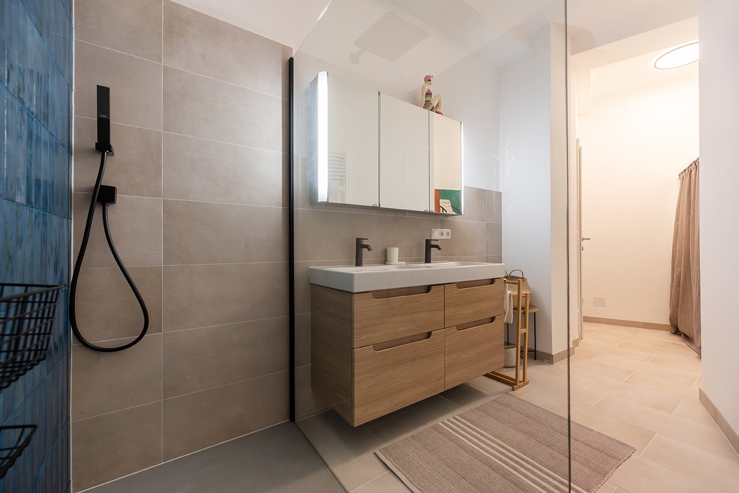 preview gallery tile