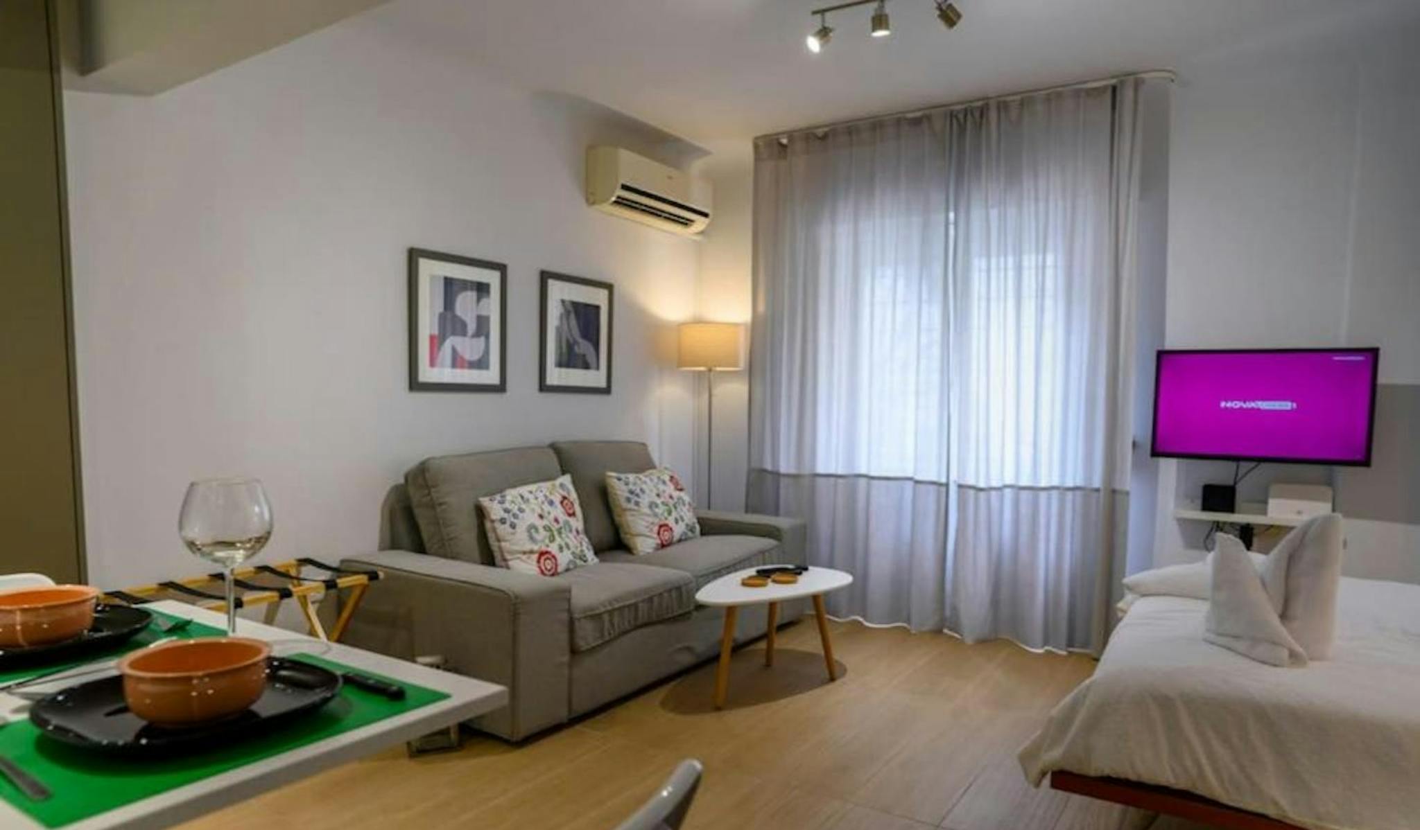 Geronta, Athens preview