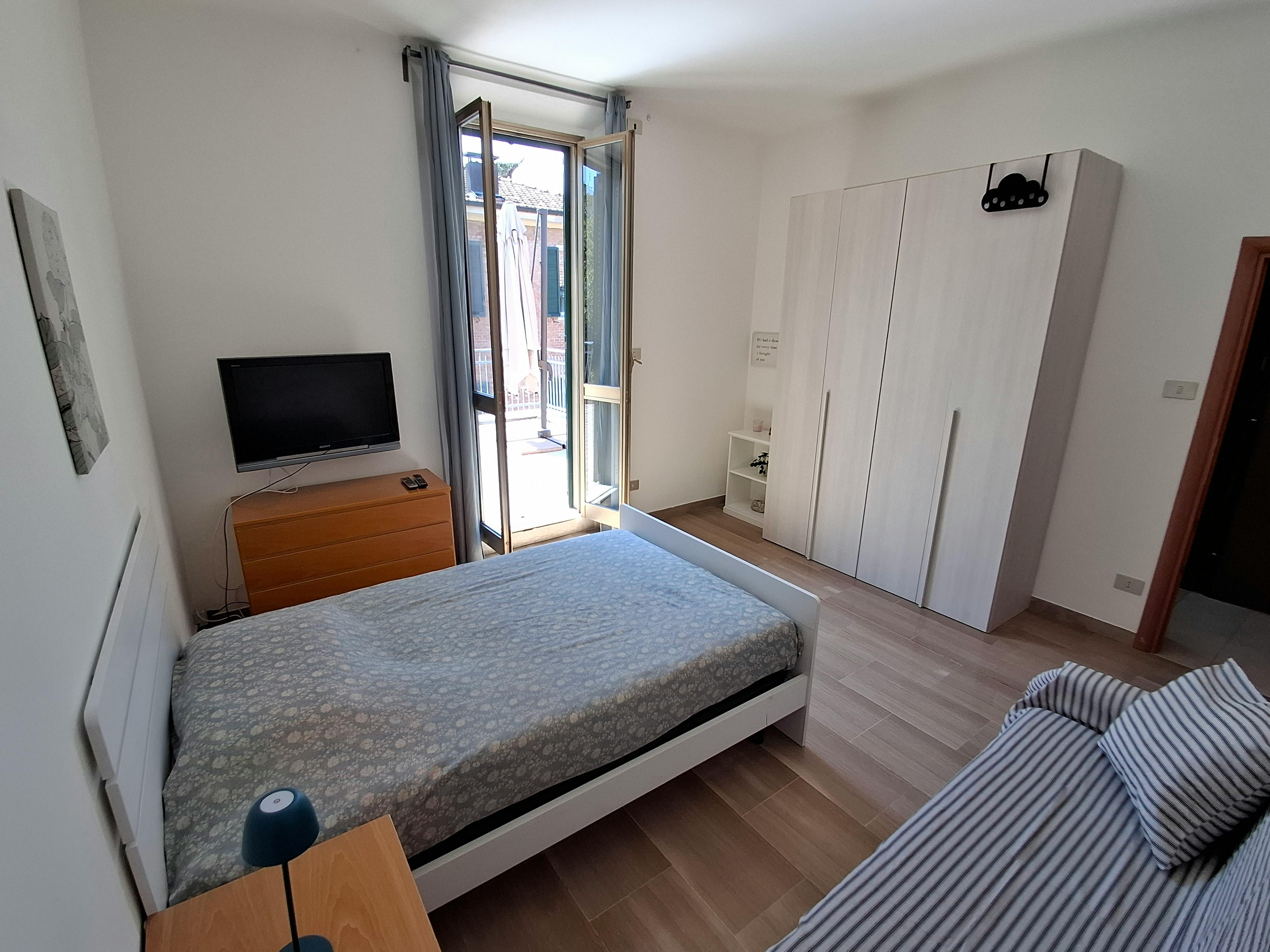 2-Bedroom Apartment in Via Antonio Zannoni, Bologna (1580620) ROOM 2