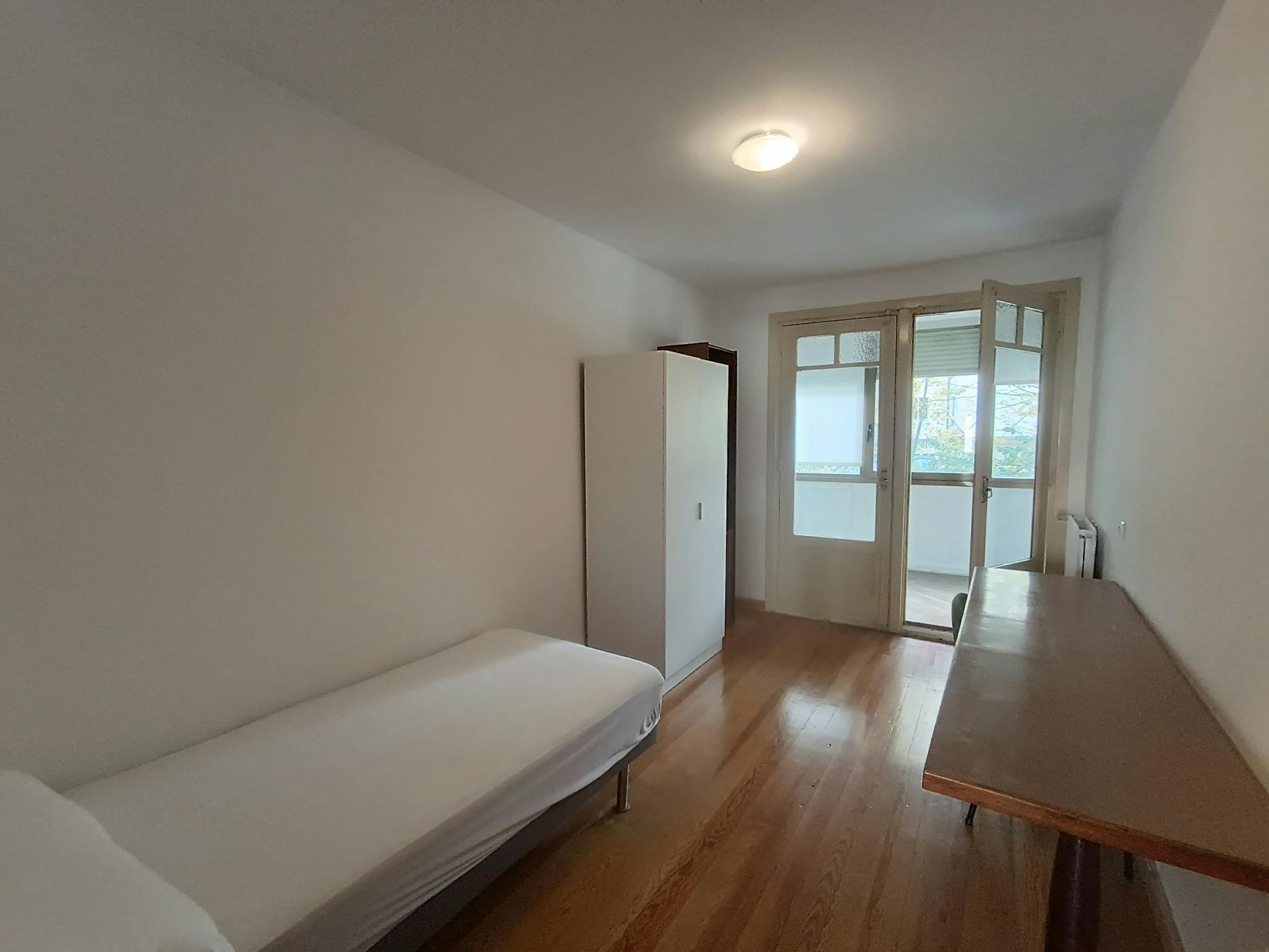 Avenida de la Baja Navarra, Pamplona preview