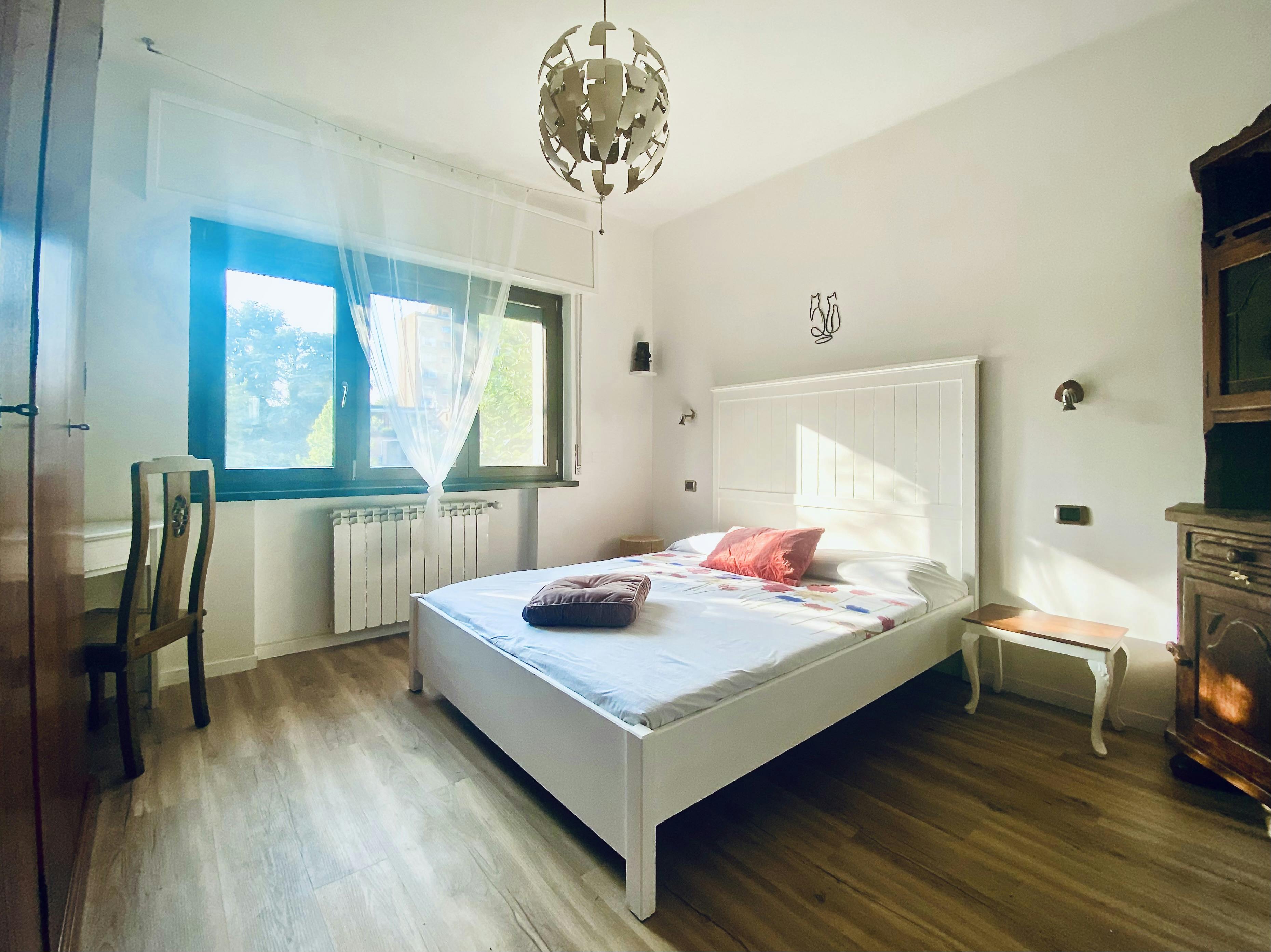 Private room for rent for €860 per month in Milan, Via Sesto Calende