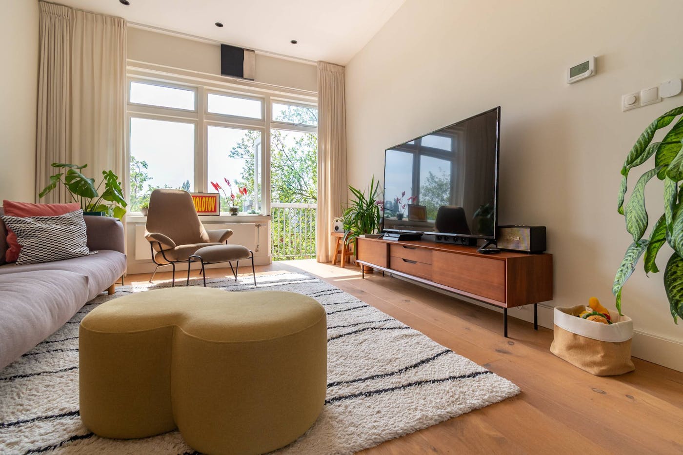 Appartement aan Bos en Lommerweg, Amsterdam