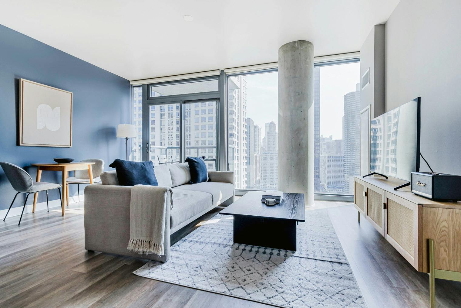 North State Street, Chicago, IL preview