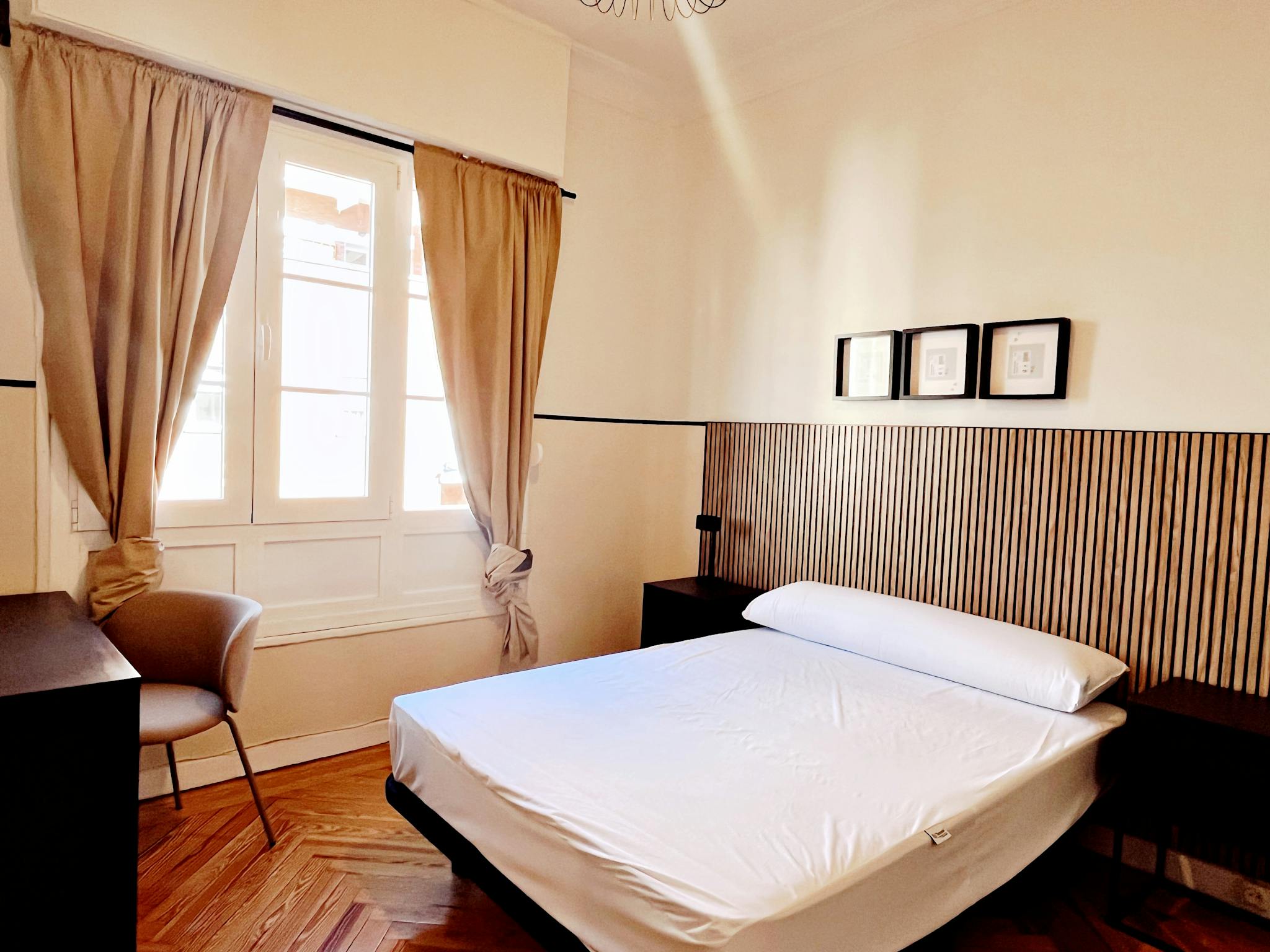 Calle de Menorca, Madrid preview