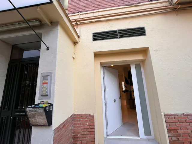 1-Bedroom Apartment in Calle del Pinar del Rey, Madrid (1581130) room image 36