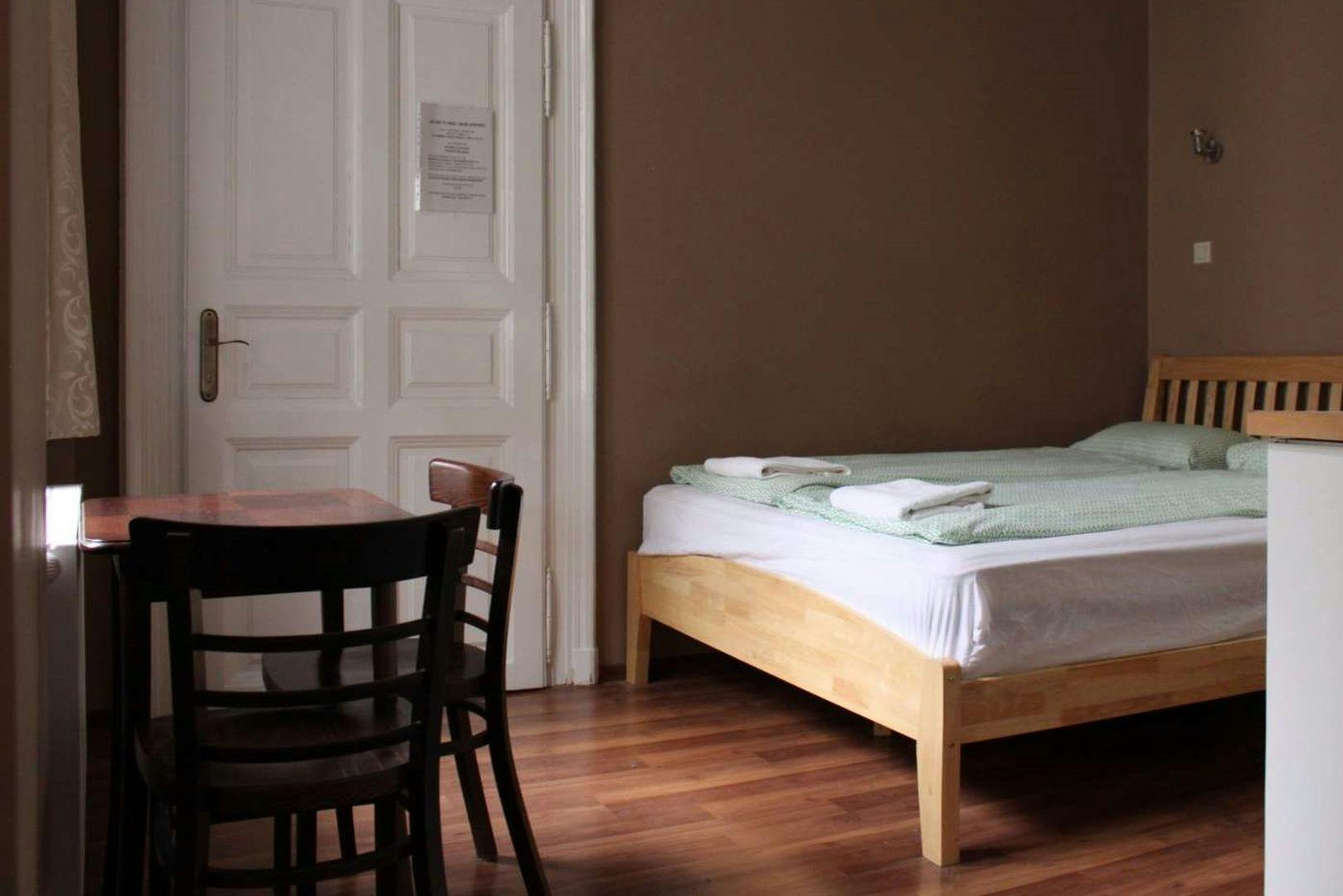 Studio for rent for €500 per month in Budapest, Klauzál tér