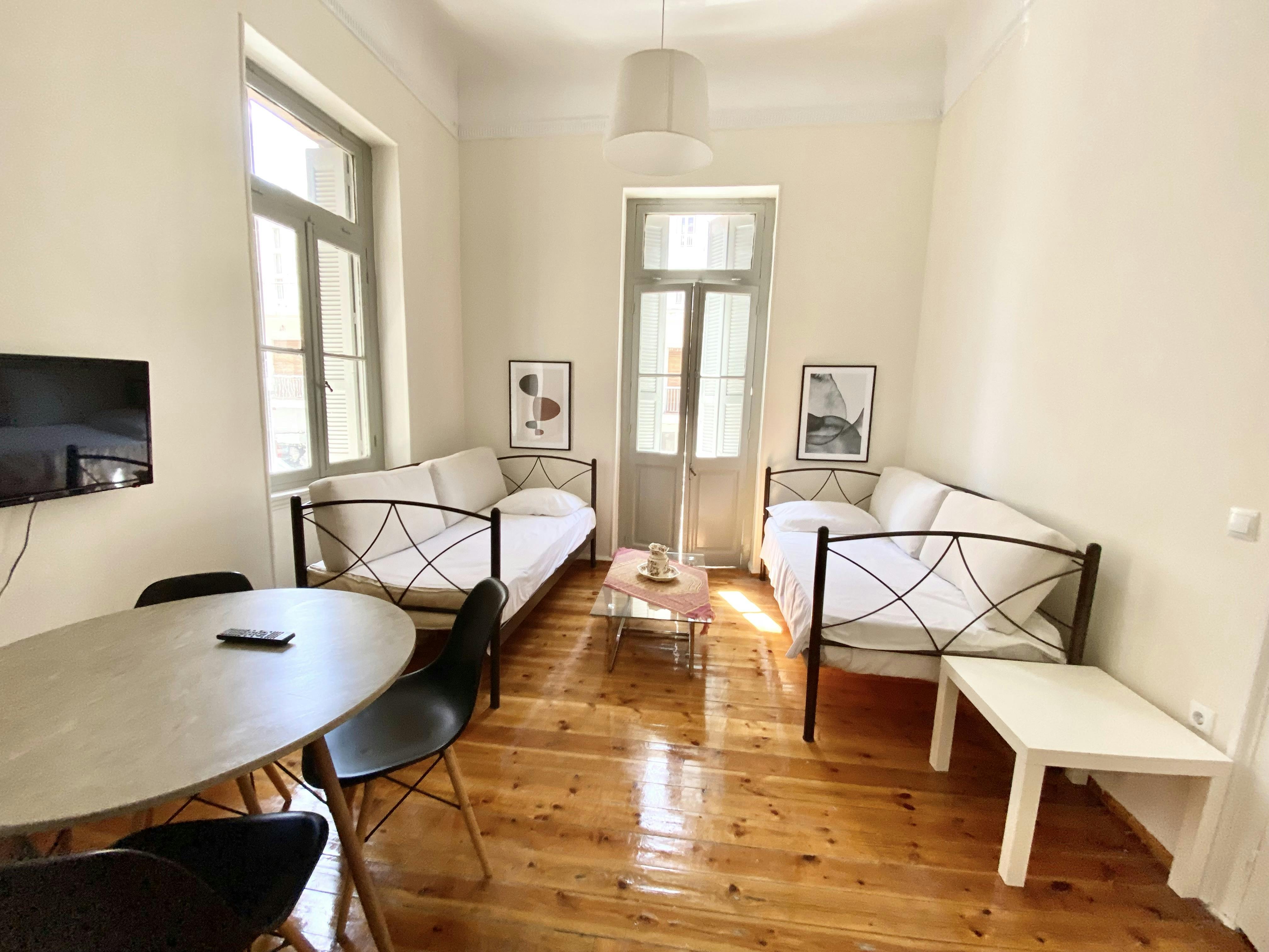 Appartement à louer pour 900 €/mois à Athens, Paioniou