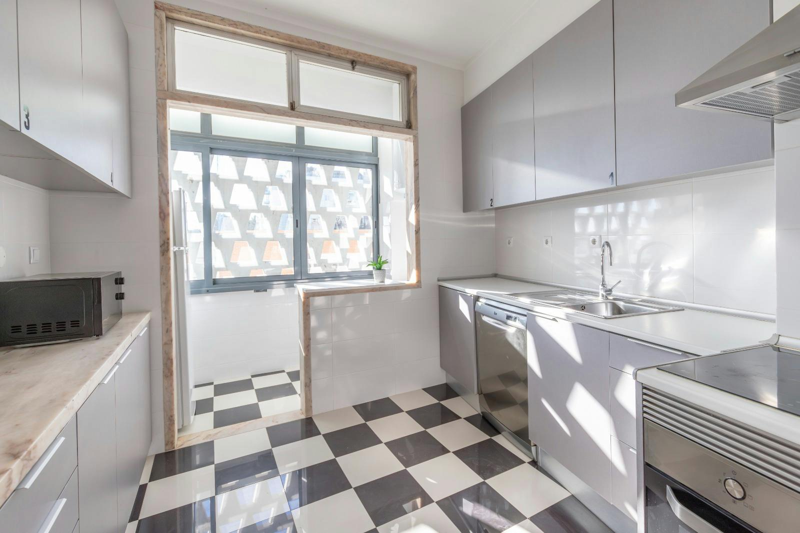 Apartment Lisbon, 1 bed, 15m² — photo 7