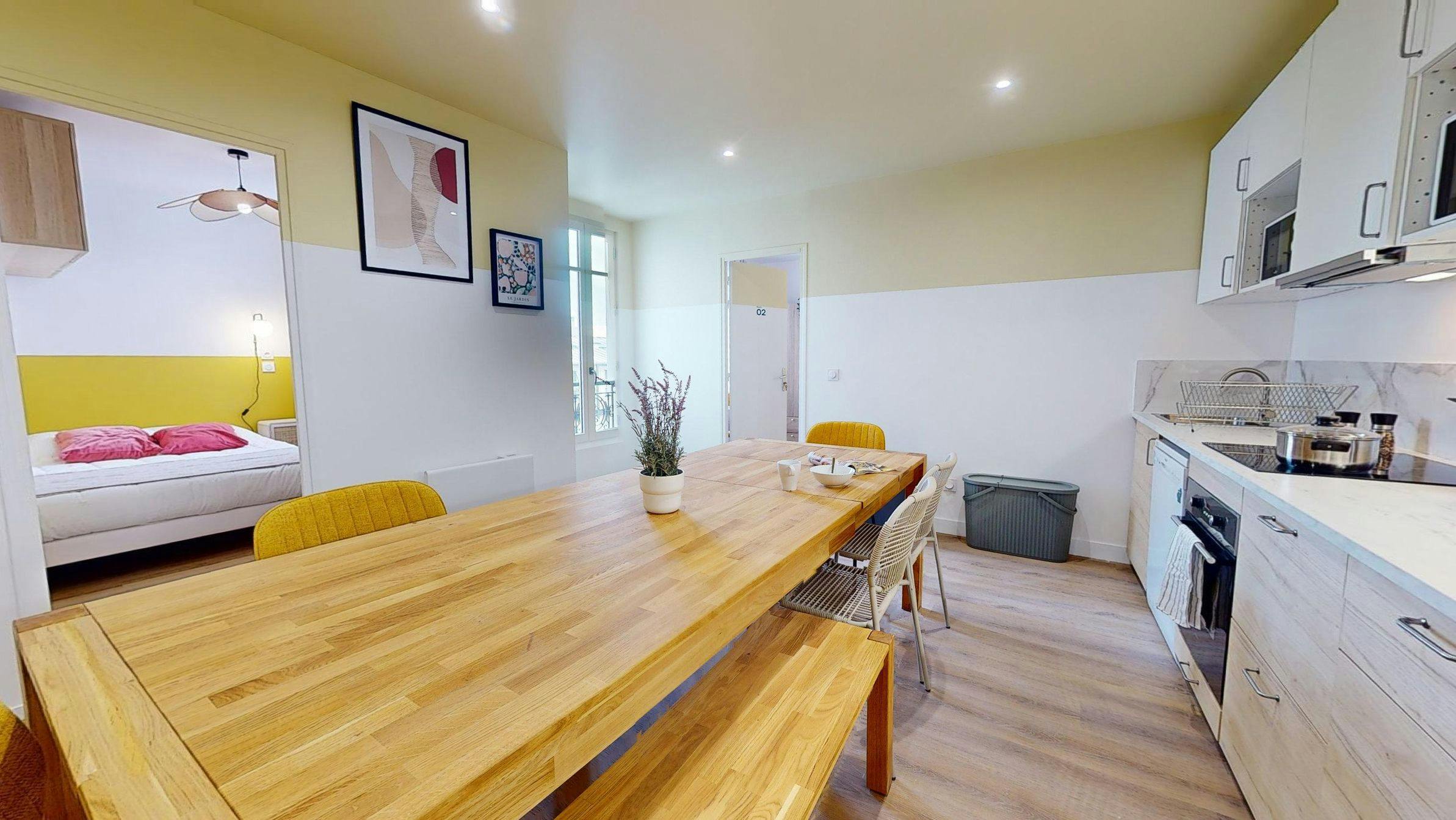 Private room for rent on Rue du Buisson Saint-Louis, Paris - Plus