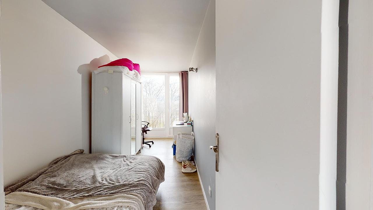 Apartment Mont-Saint-Aignan, 1 bed, 10m² — photo 1