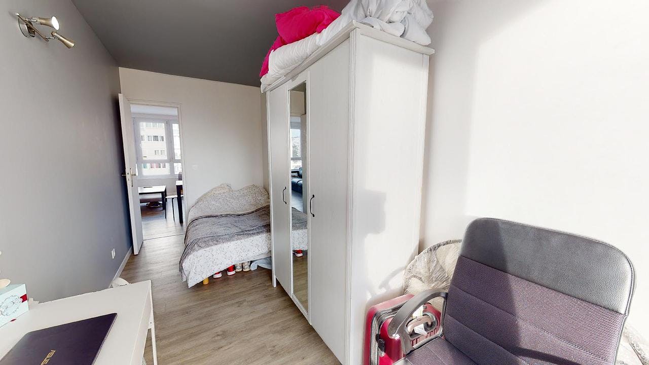 Apartment Mont-Saint-Aignan, 1 bed, 10m² — photo 2