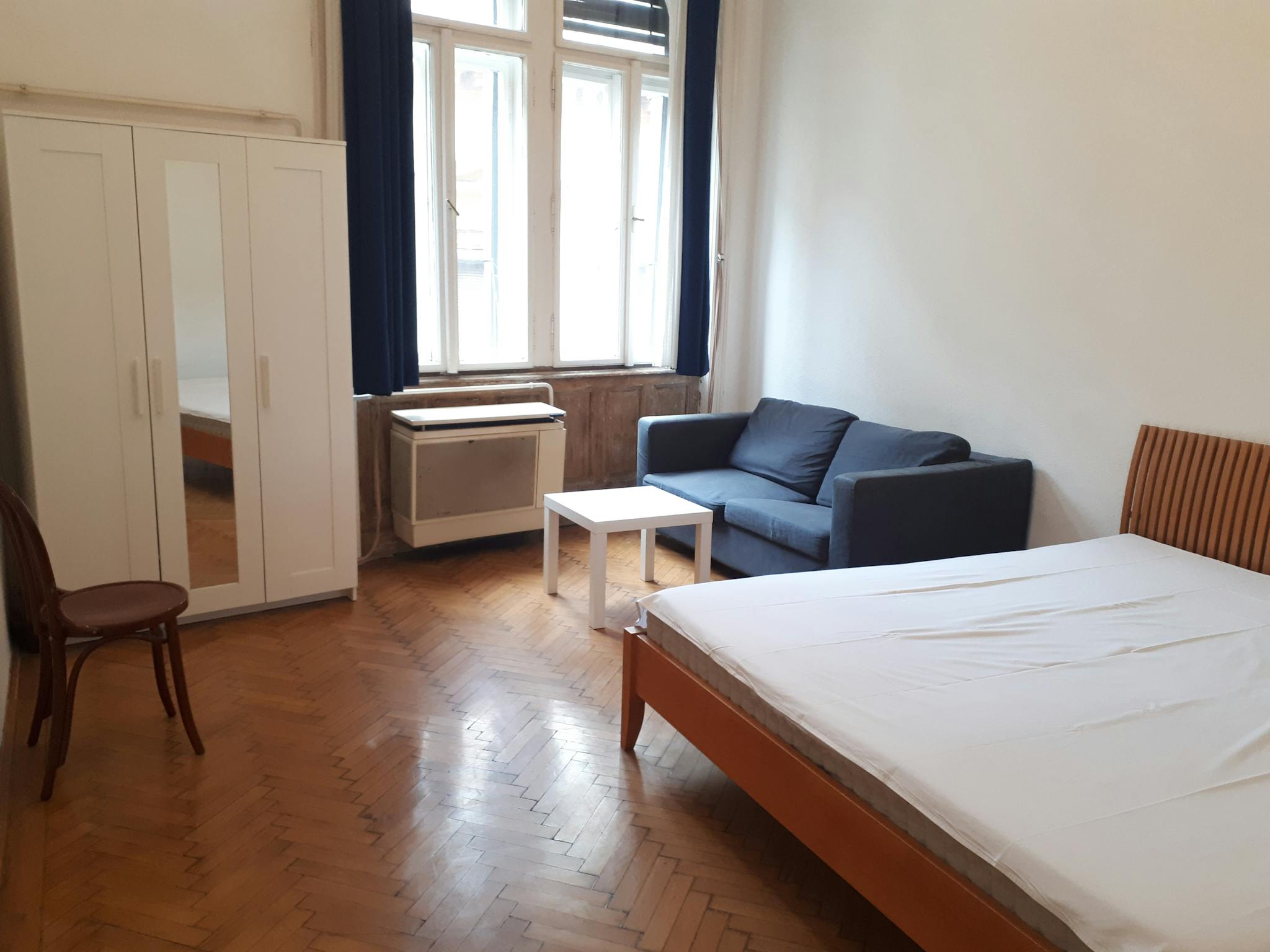 Dob utca, Budapest preview