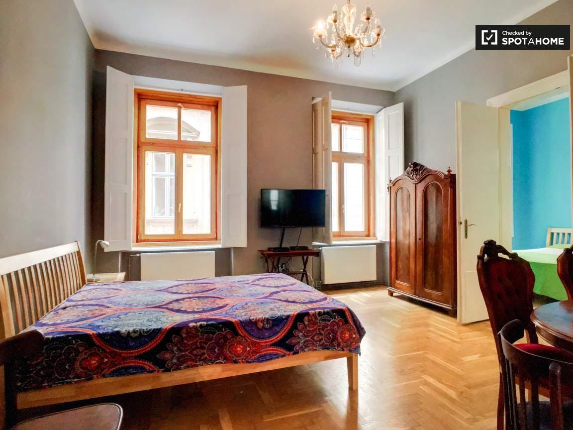 Apartament de închiriat pentru 423.758 HUF pe lună în Budapest, Klauzál tér