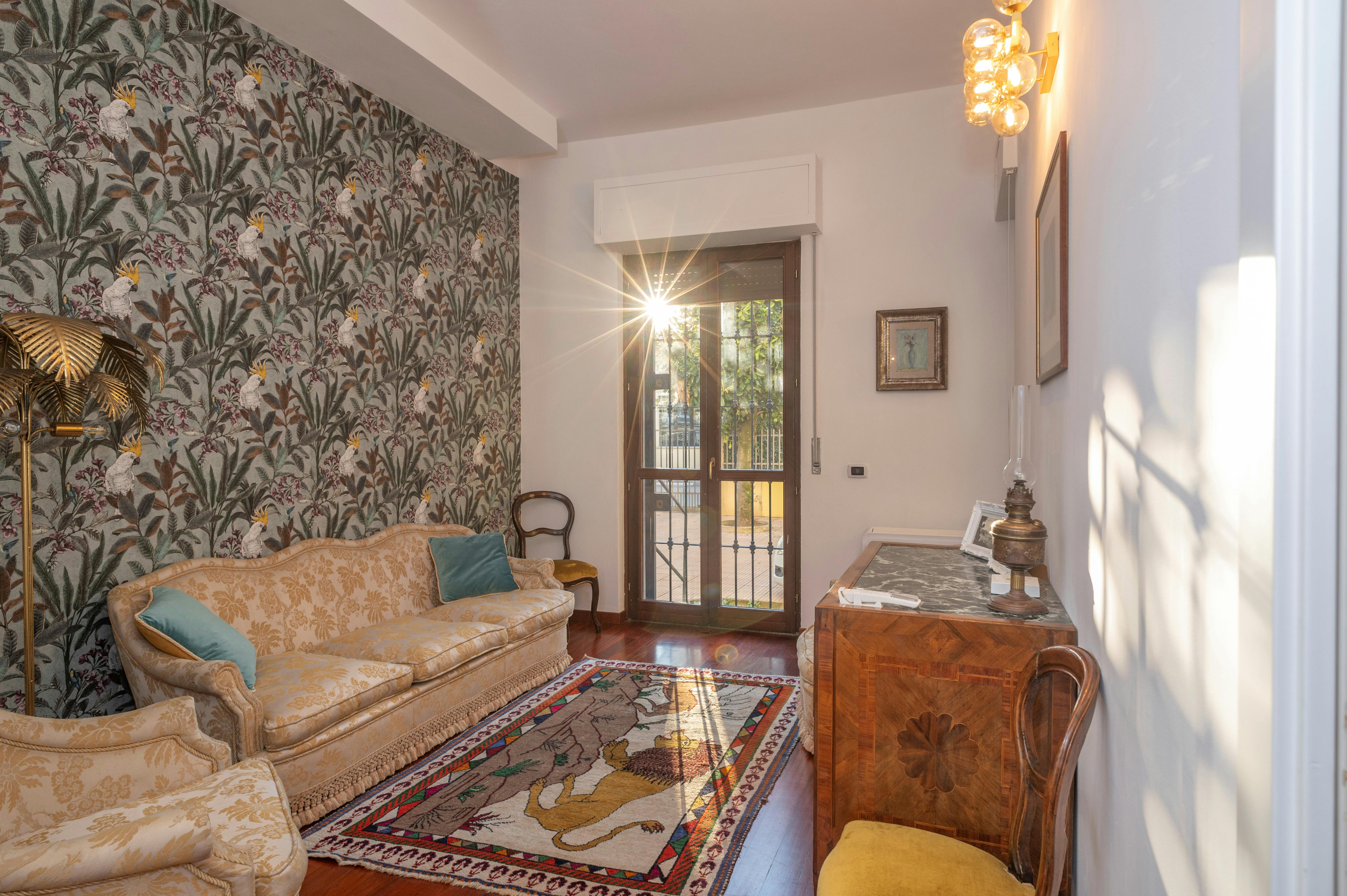 Apartment for rent for €3,200 per month in Milan, Via Eugenio Villoresi