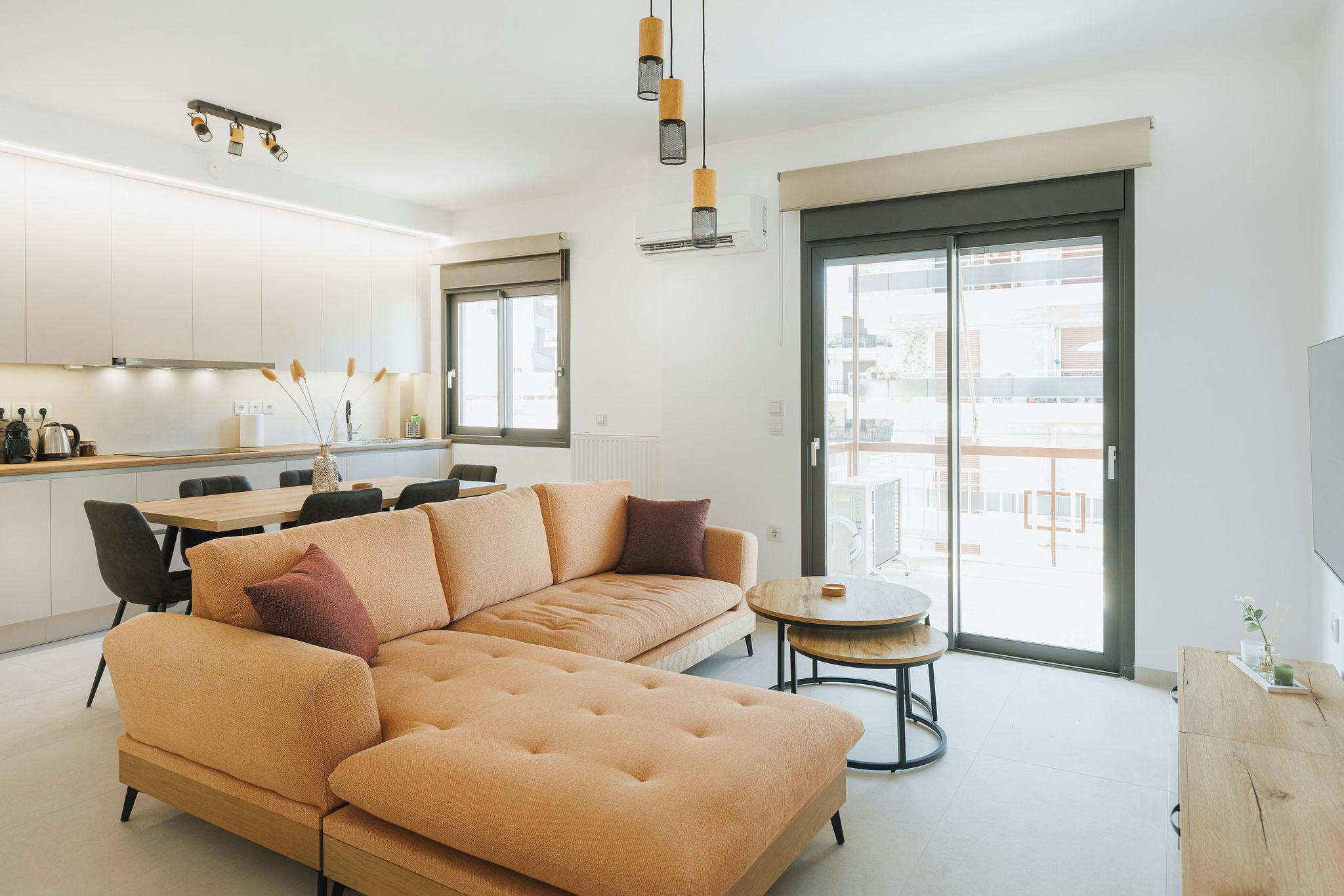 Appartement à louer pour 1 600 €/mois à Álimos, Lochagou Chronopoulou