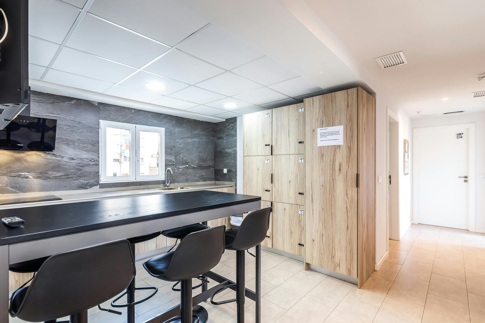 Apartment Valencia, 1 bed, 12m² — photo 2