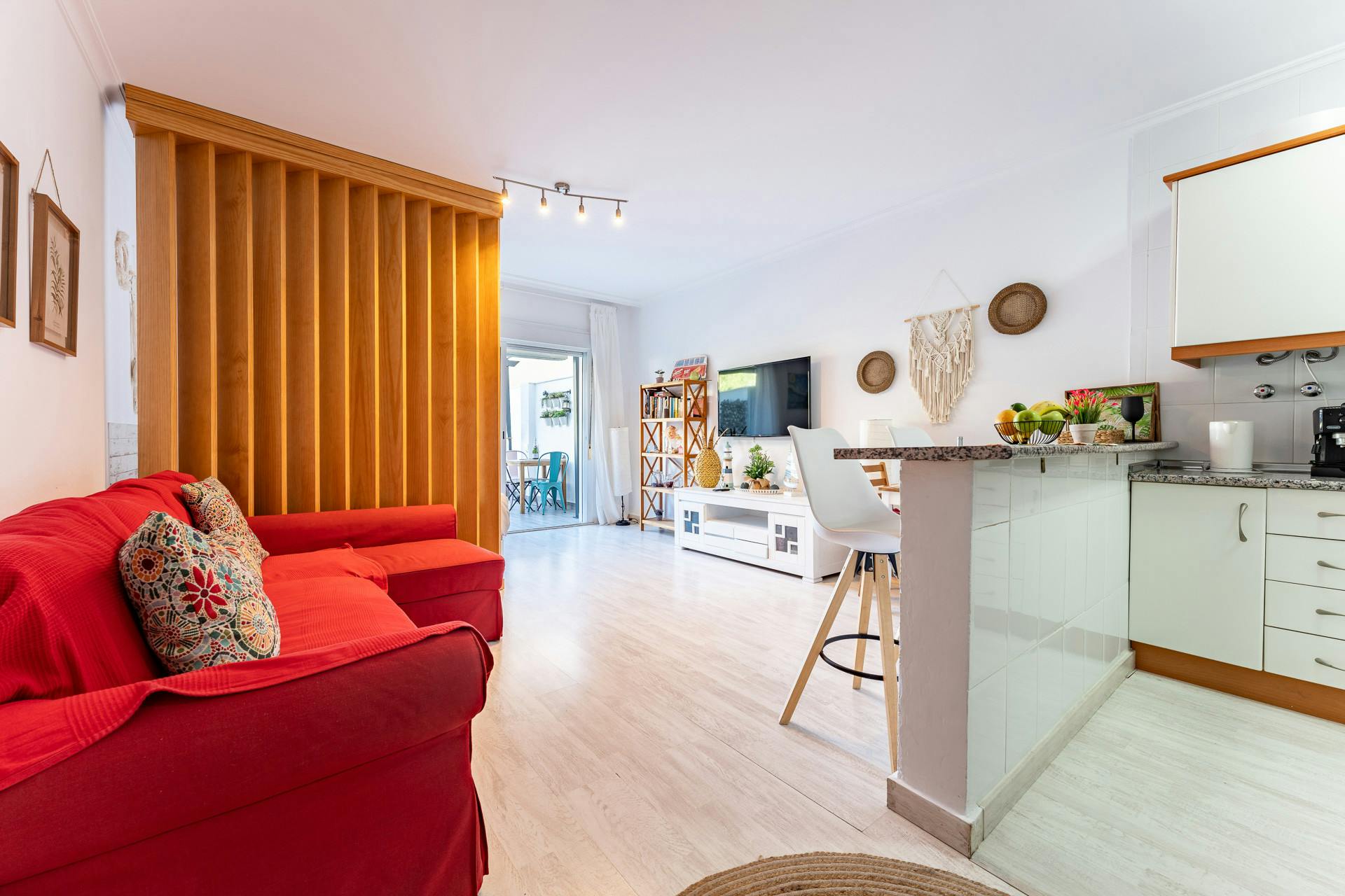 Apartment for rent for €1,300 per month in Fuengirola, Calle de las Yucas