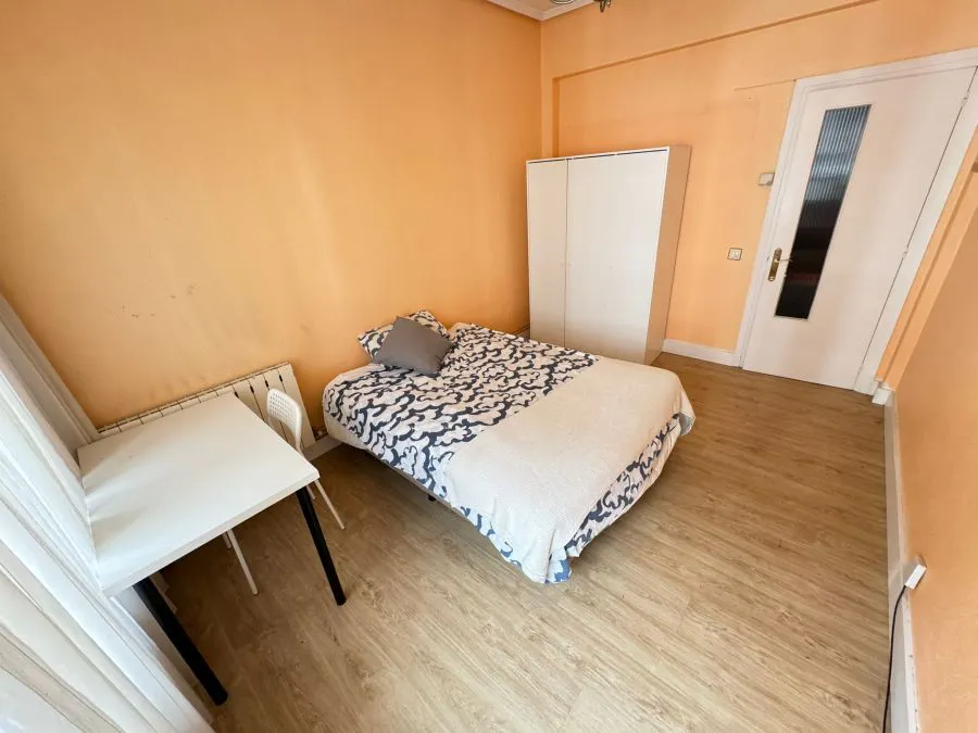 Private room in Iturribide Kalea, Bilbo