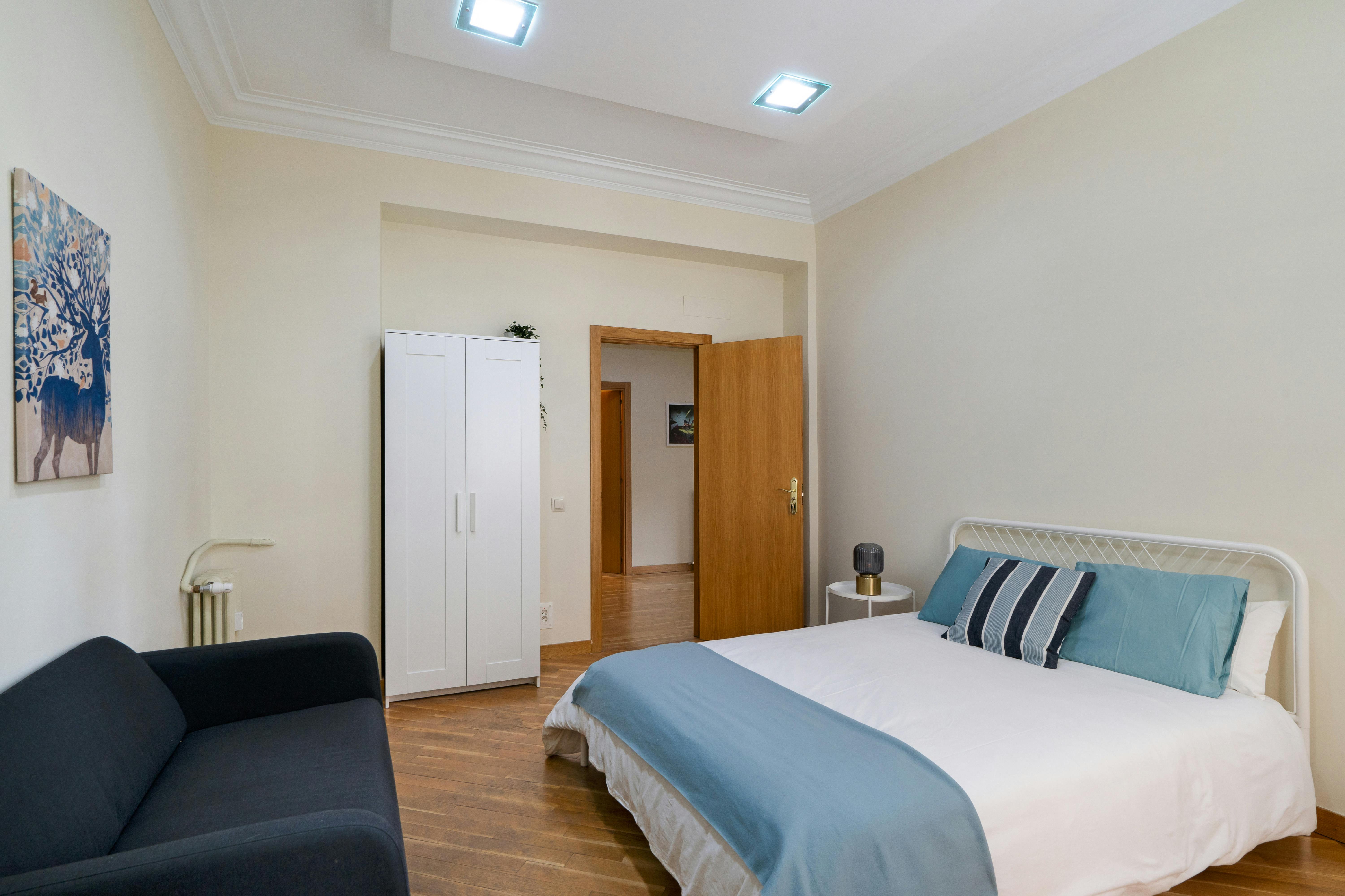 Private room for rent for €850 per month in Madrid, Calle de Cartagena